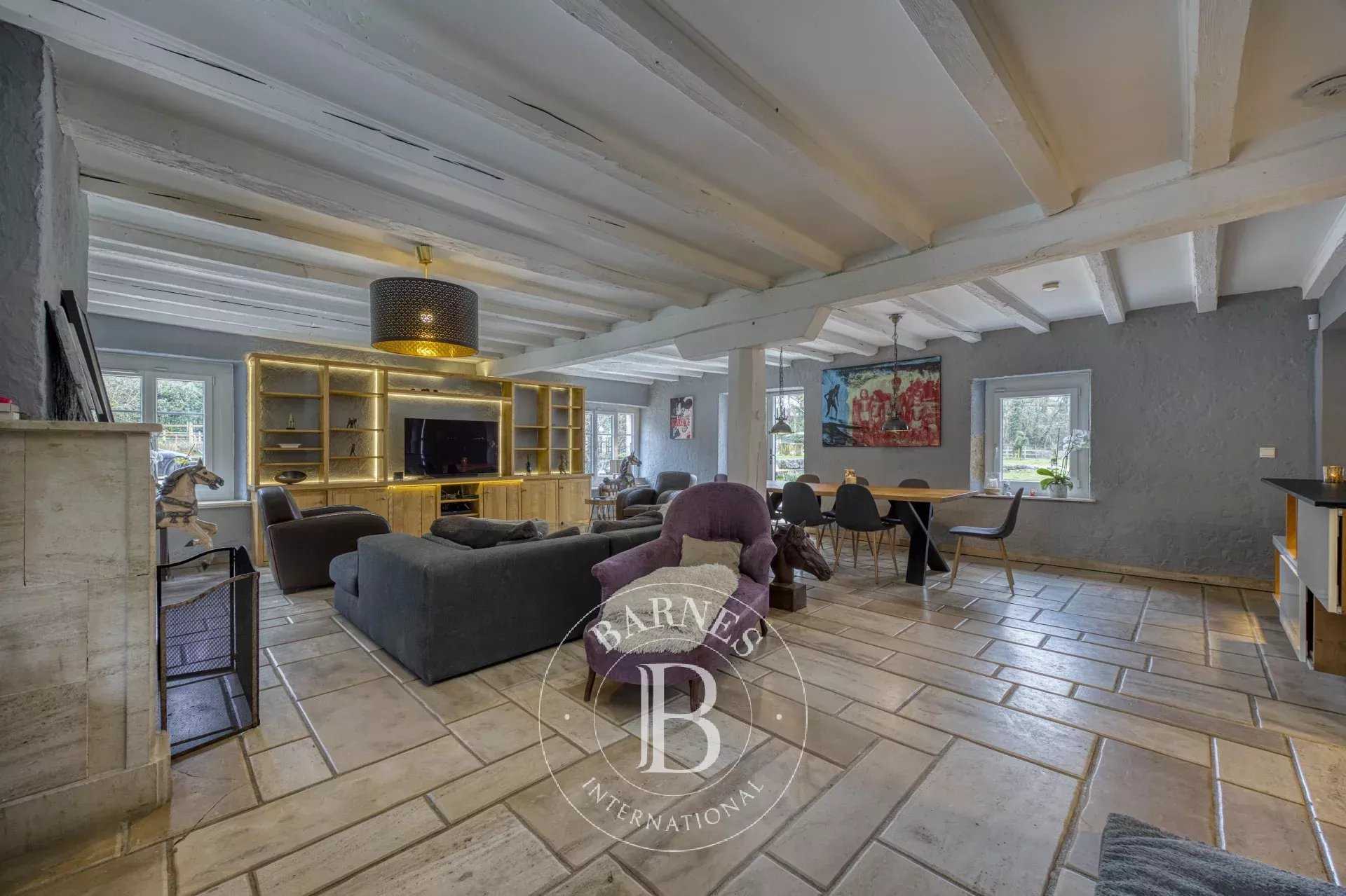 Saint-Genis-Pouilly  - Property 