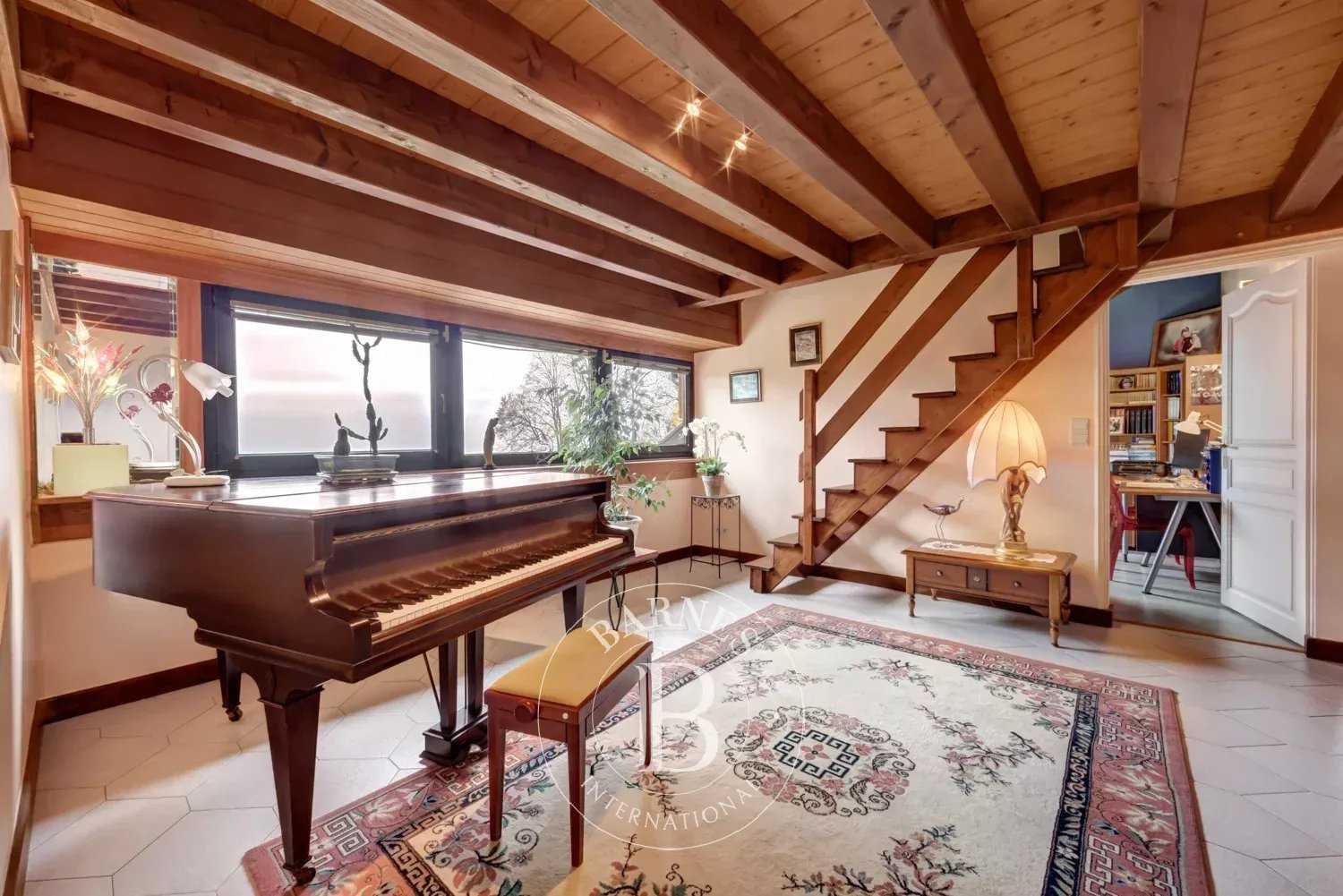 Gex  - Maison 6 Pi&egrave;ces 5 Chambres