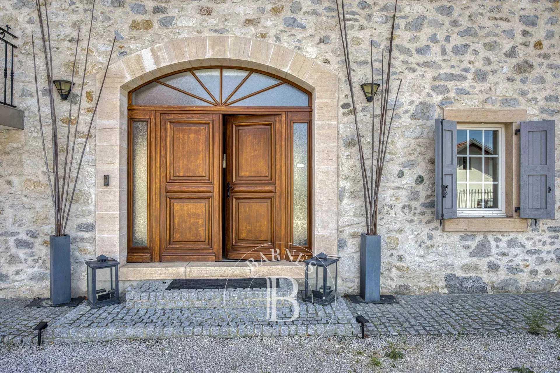Chevrier  - Maison 10 Pi&egrave;ces 5 Chambres
