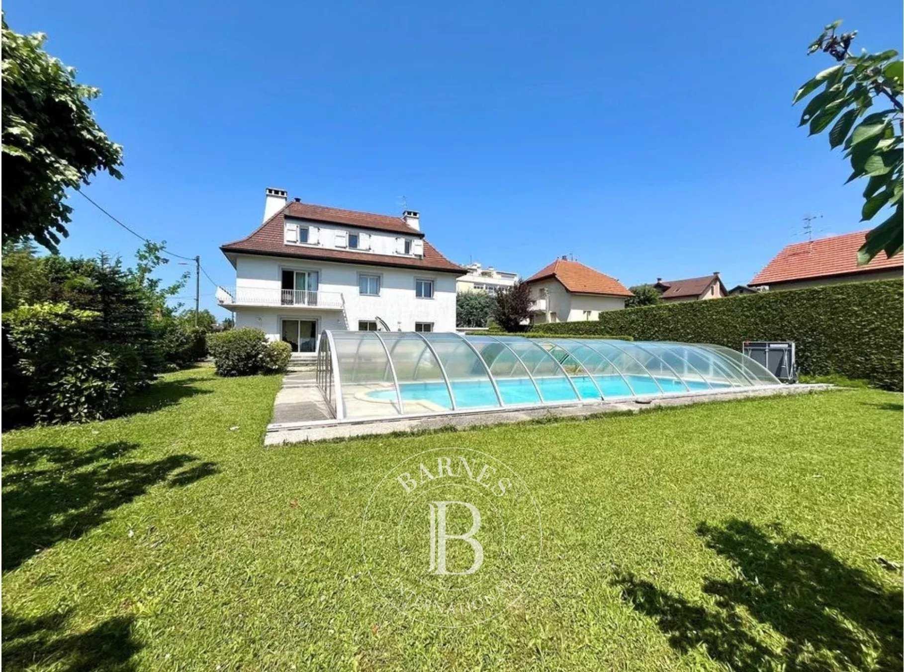 Annemasse  - House 5 Bedrooms