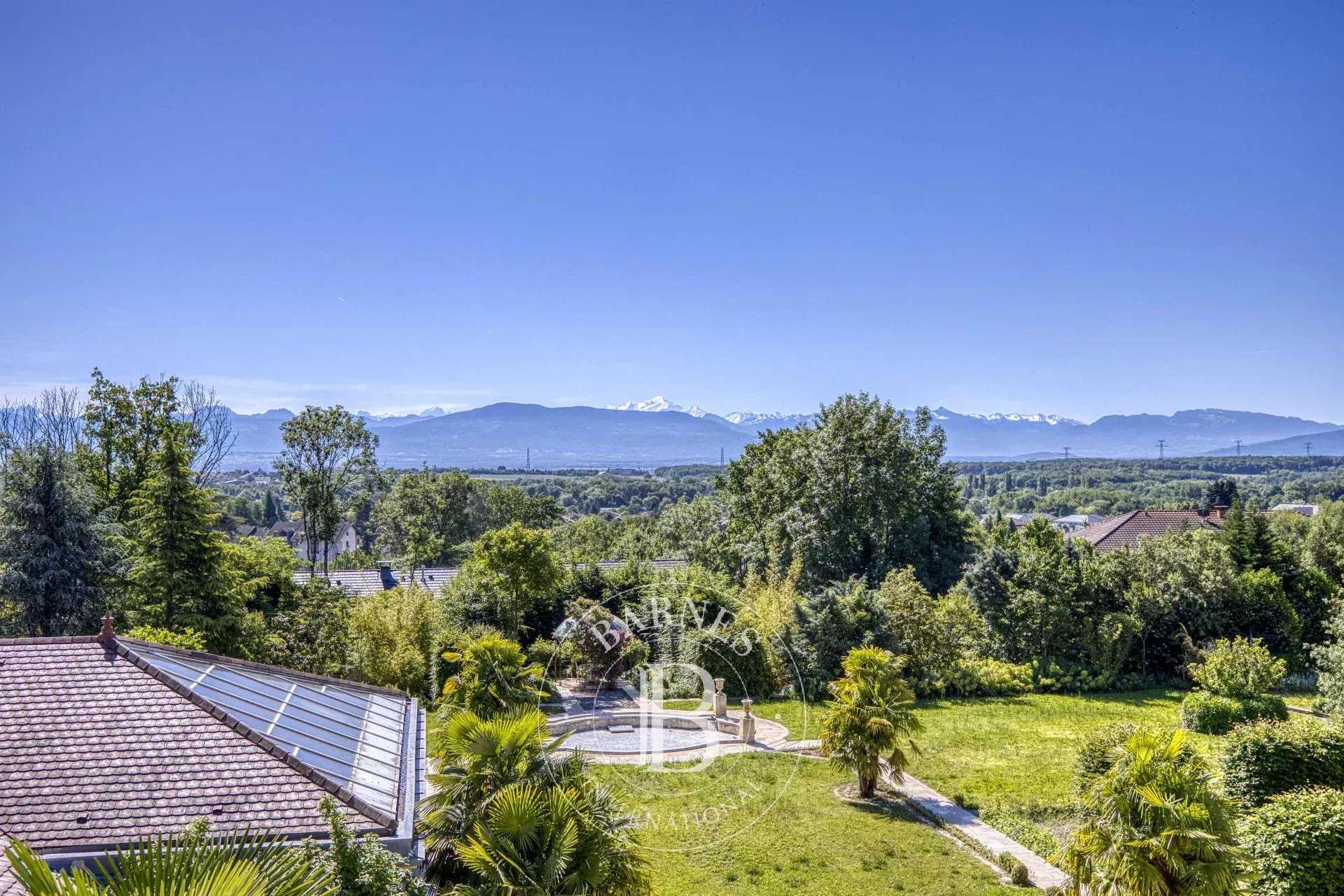 Divonne-les-Bains  - Property 6 Bedrooms