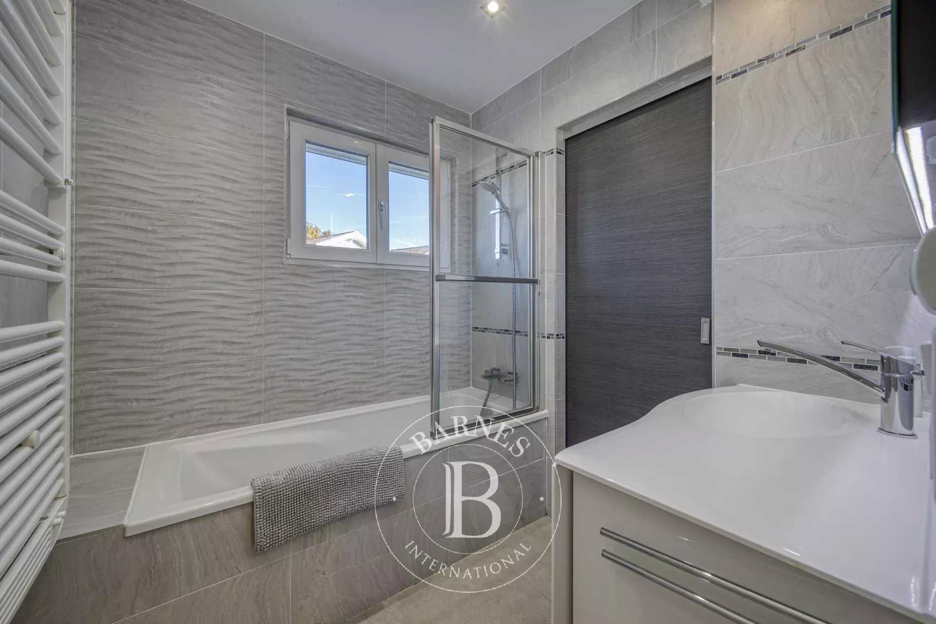 Vétraz-Monthoux  - House 2 Bedrooms