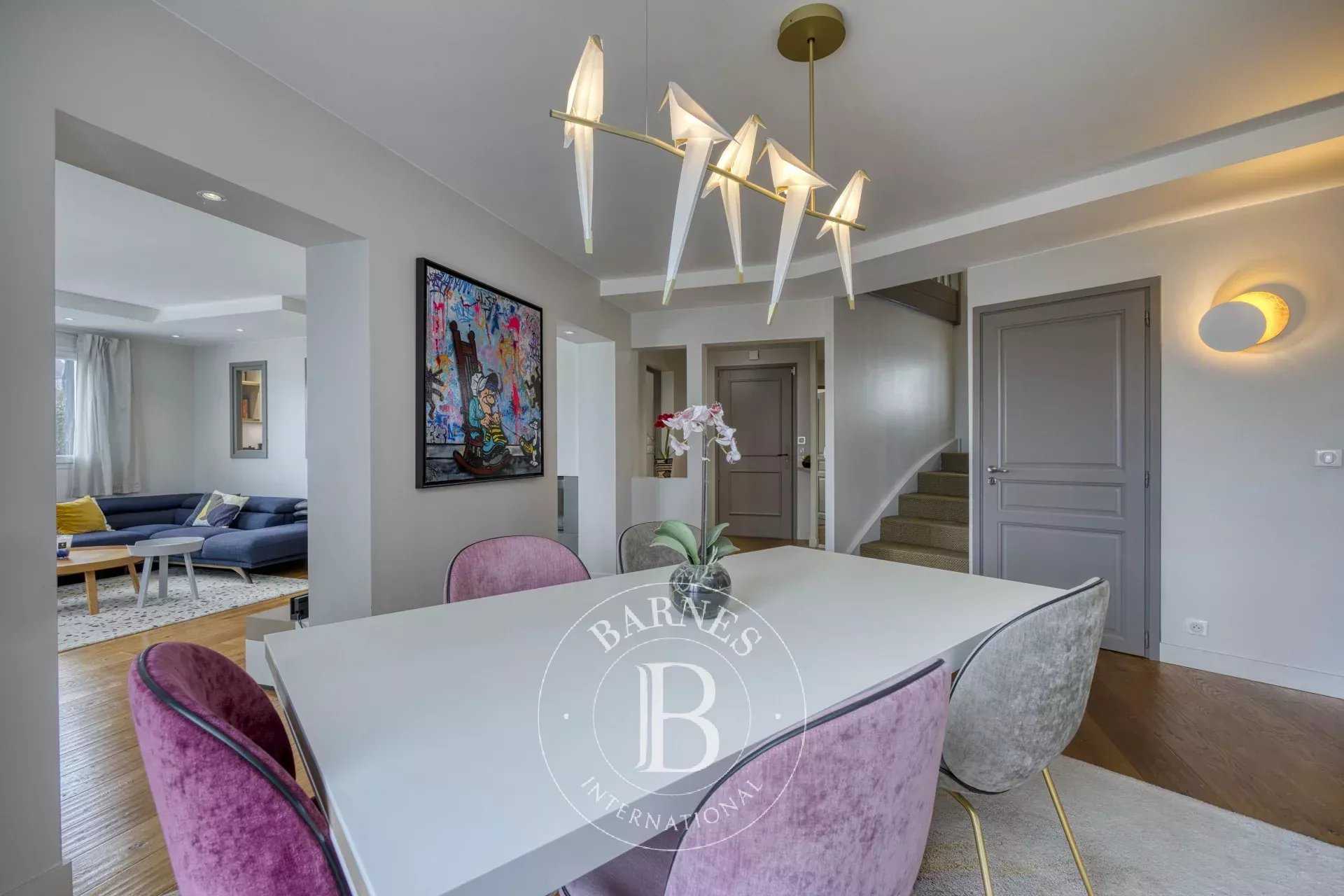 Divonne-les-Bains  - Villa 7 Pi&egrave;ces 5 Chambres