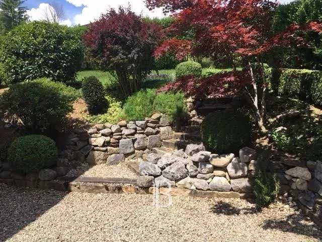 Grilly  - Maison 8 Pièces