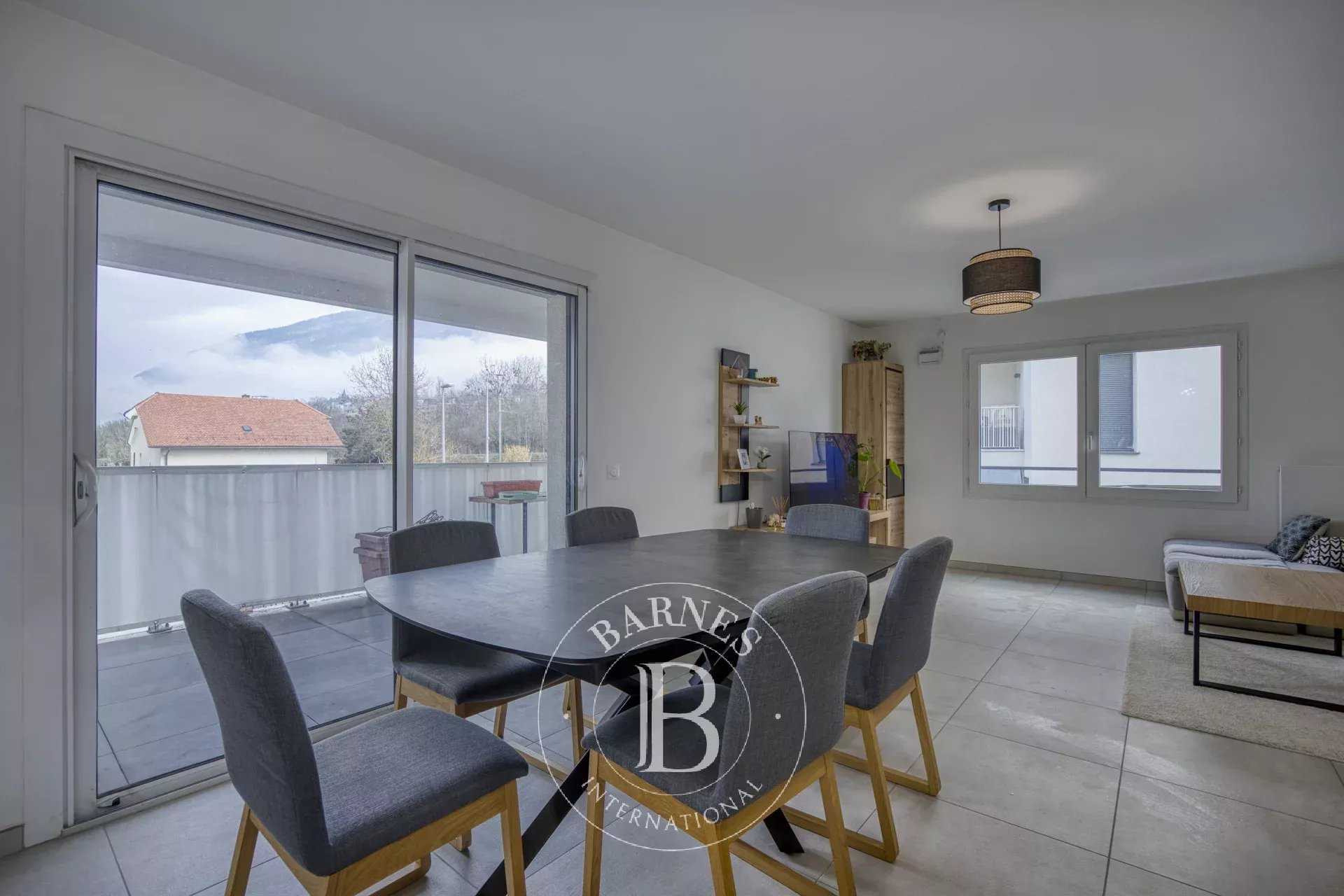 Collonges-sous-Salève  - Appartement 4 Pi&egrave;ces 3 Chambres