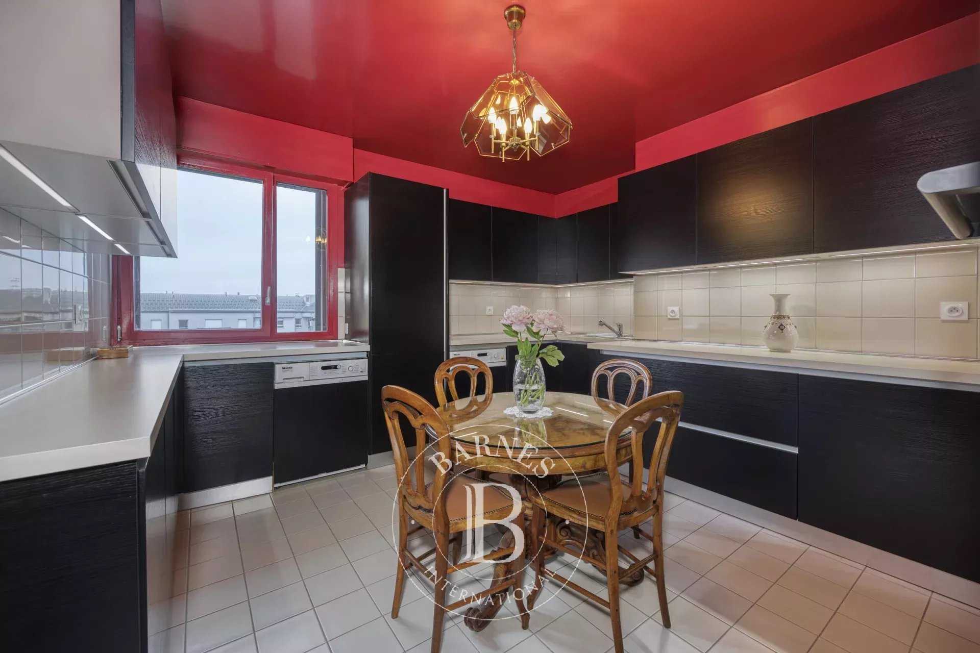 Annemasse  - Apartment 3 Bedrooms