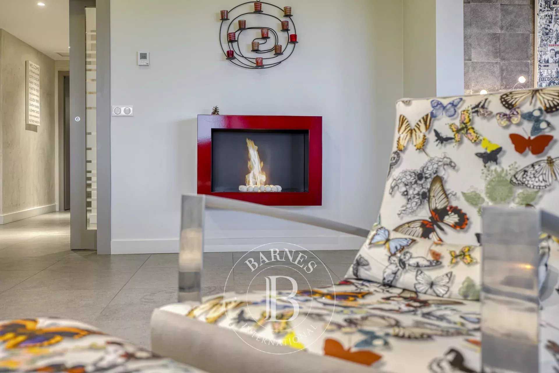 Prévessin-Moëns  - Appartement 5 Pièces 4 Chambres
