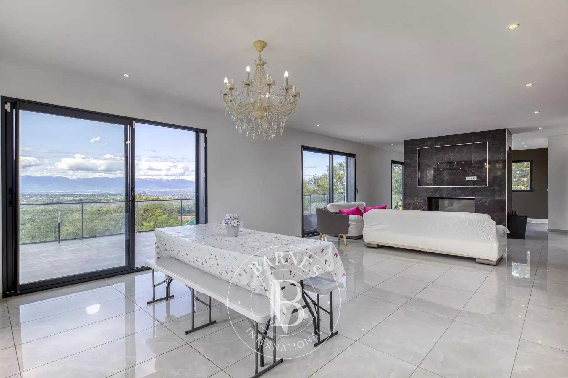 Cranves-Sales  - House 10 Bedrooms