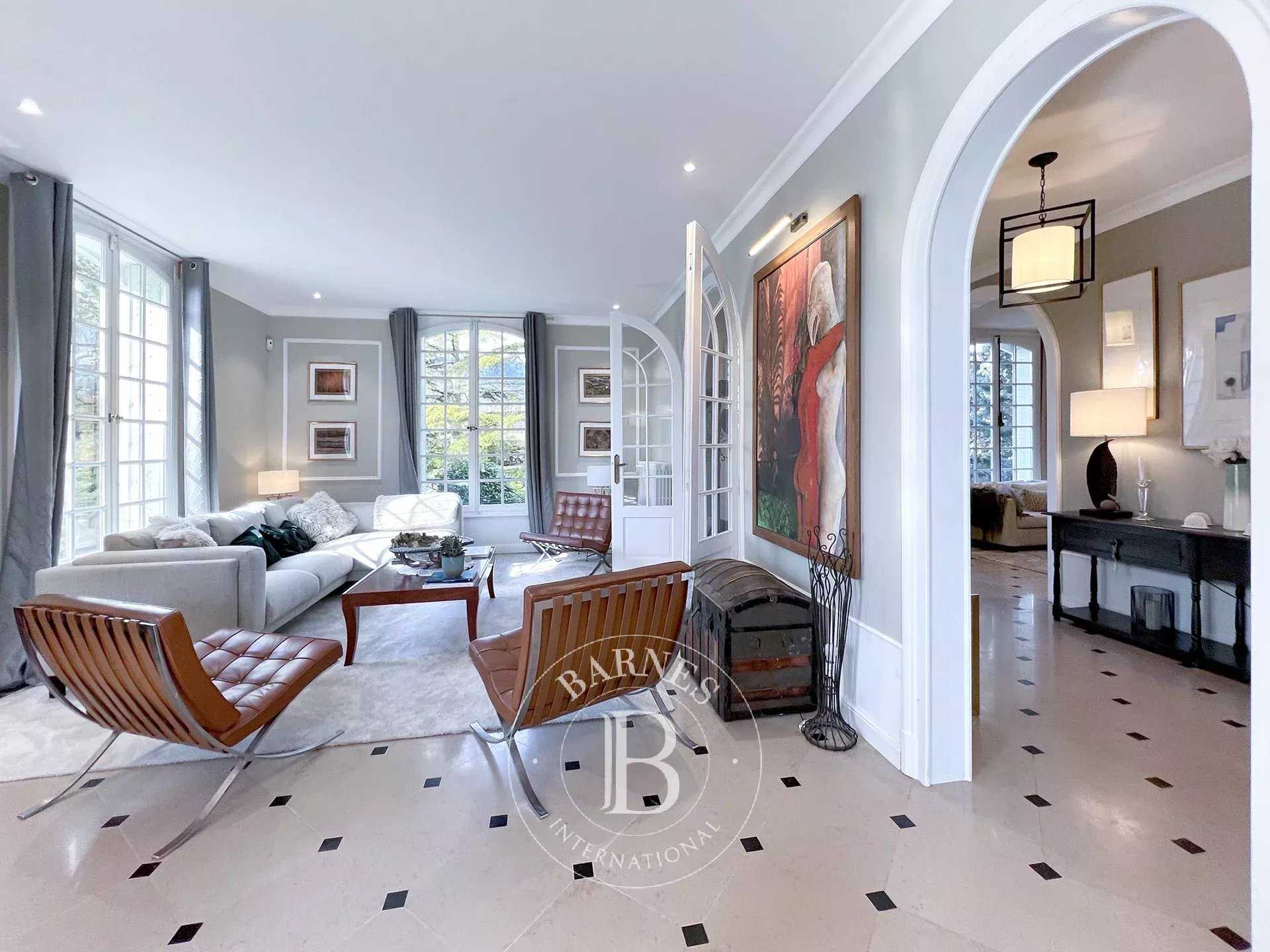 Divonne-les-Bains  - Property 4 Bedrooms