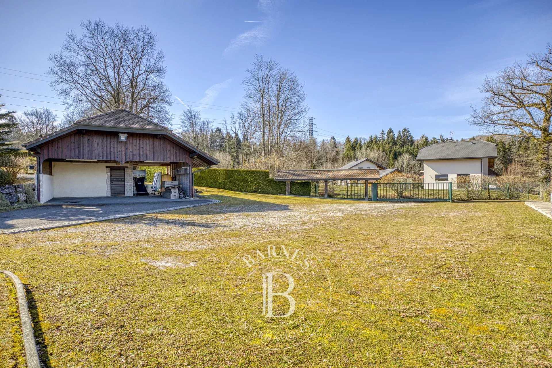 Reignier-Ésery  - Terrain constructible 