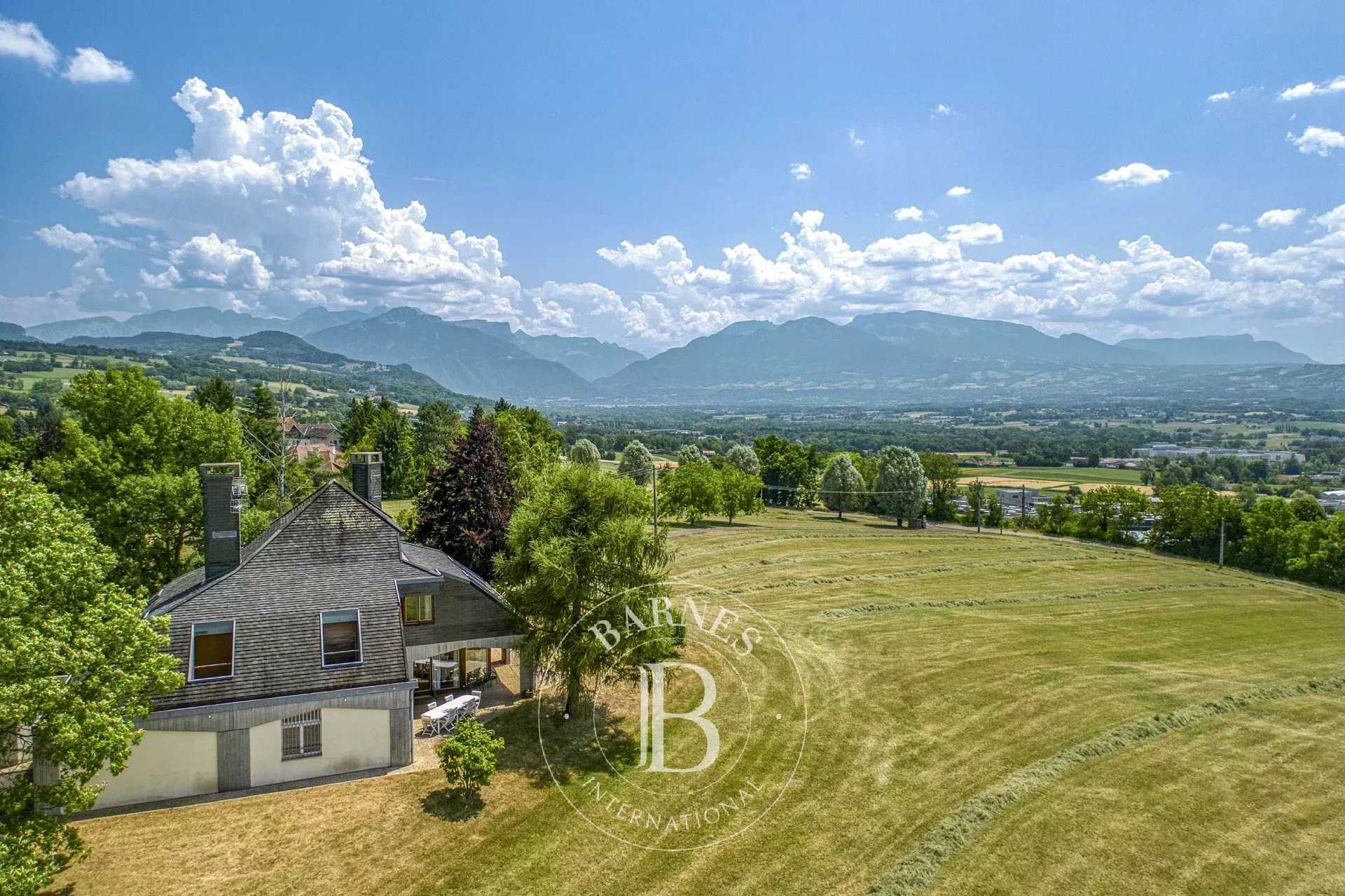 Fillinges  - Maison 8 Pi&egrave;ces 8 Chambres