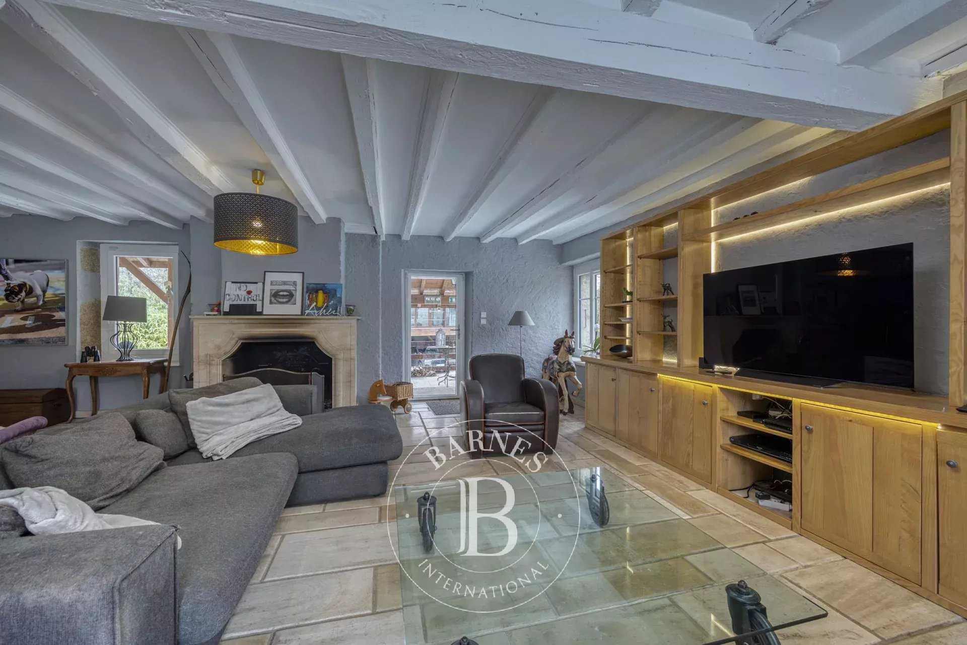 Propriété Saint-Genis-Pouilly  -  ref 85768522 (picture 1)