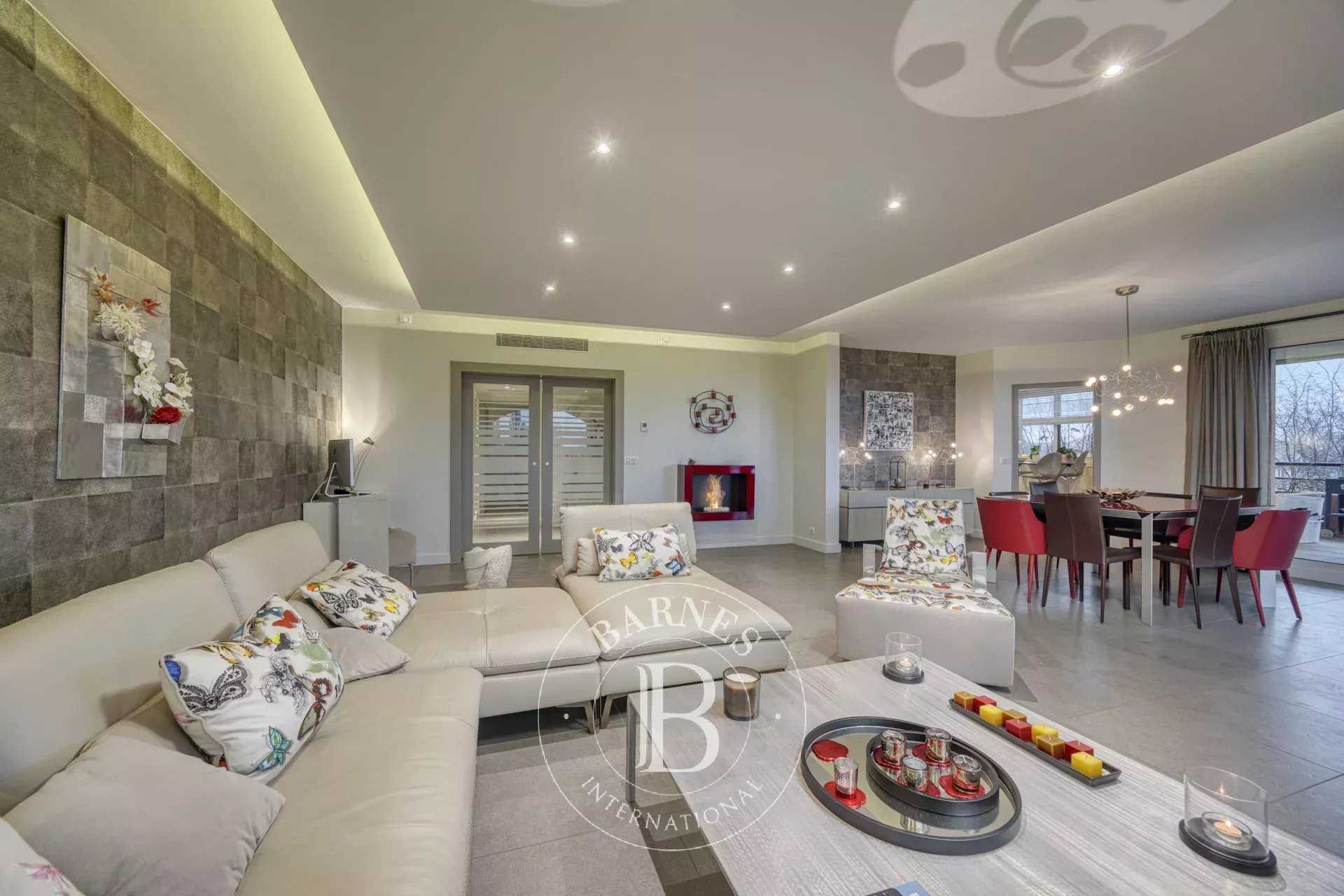 Appartement Prévessin-Moëns  -  ref 85617575 (picture 3)