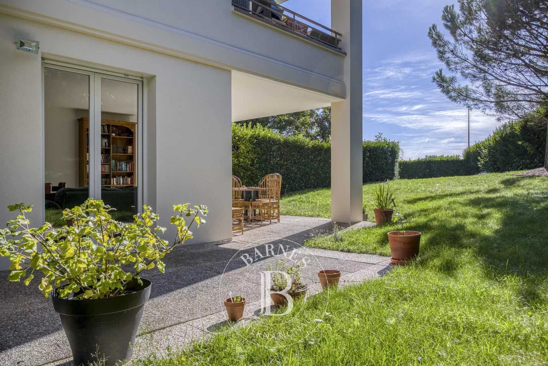 Appartement Divonne-les-Bains  -  ref 86333801 (picture 2)