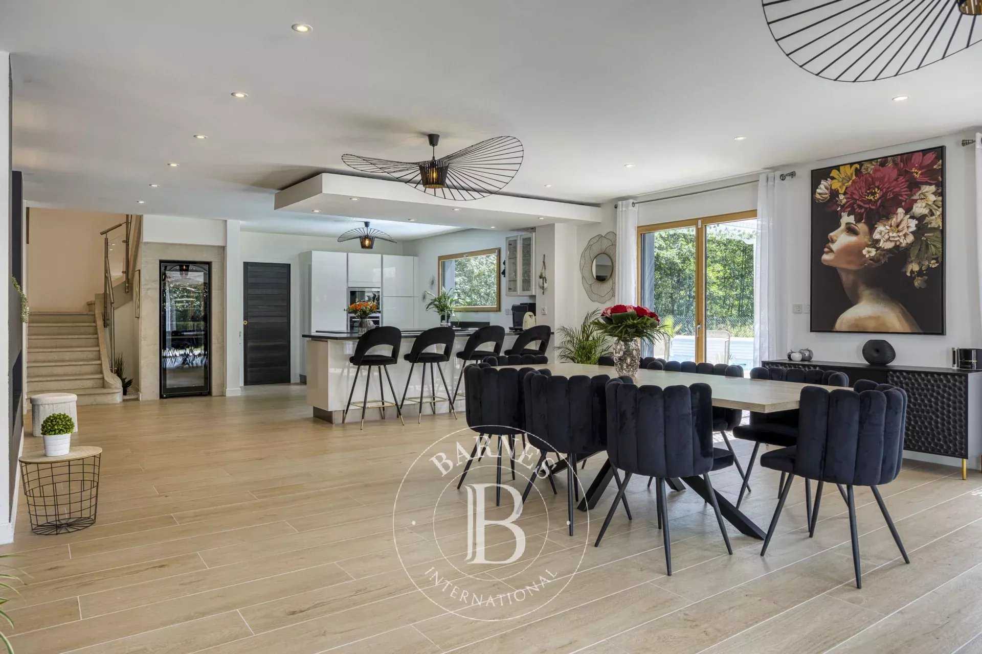 Villa Divonne-les-Bains  -  ref 86073233 (picture 2)