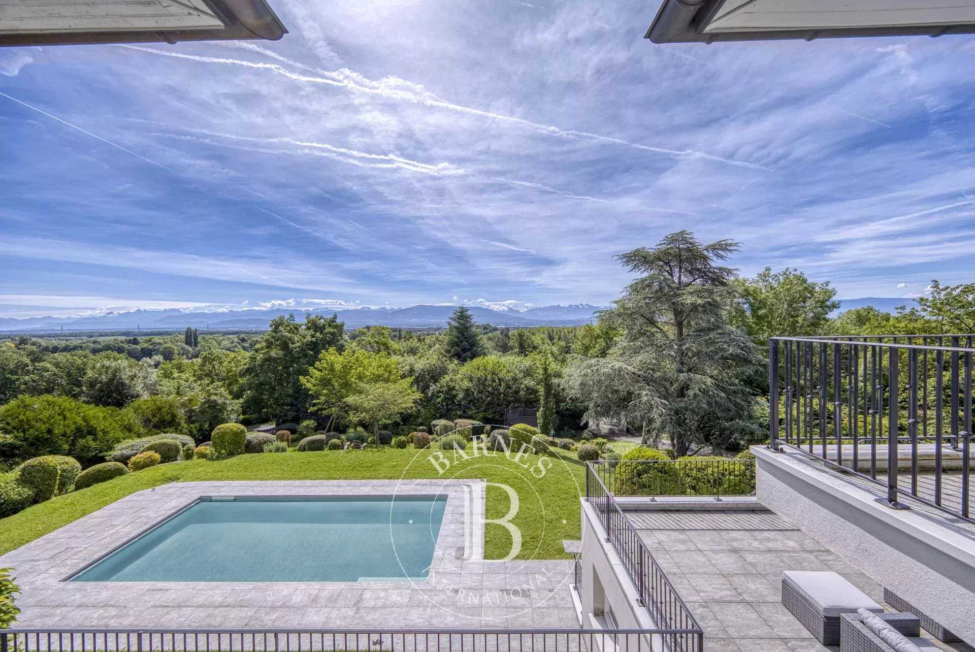 Villa Divonne-les-Bains  -  ref 85978759 (picture 2)
