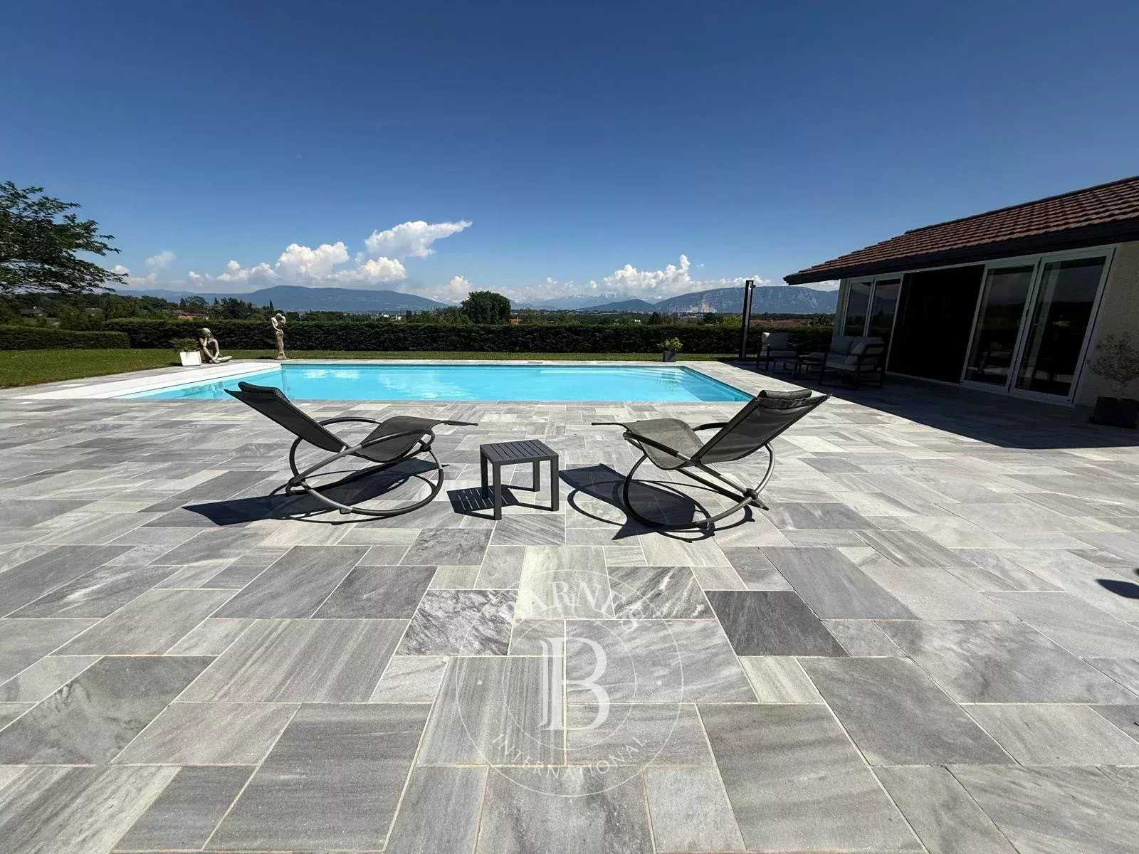 Villa Prévessin-Moëns  -  ref 86731881 (picture 1)