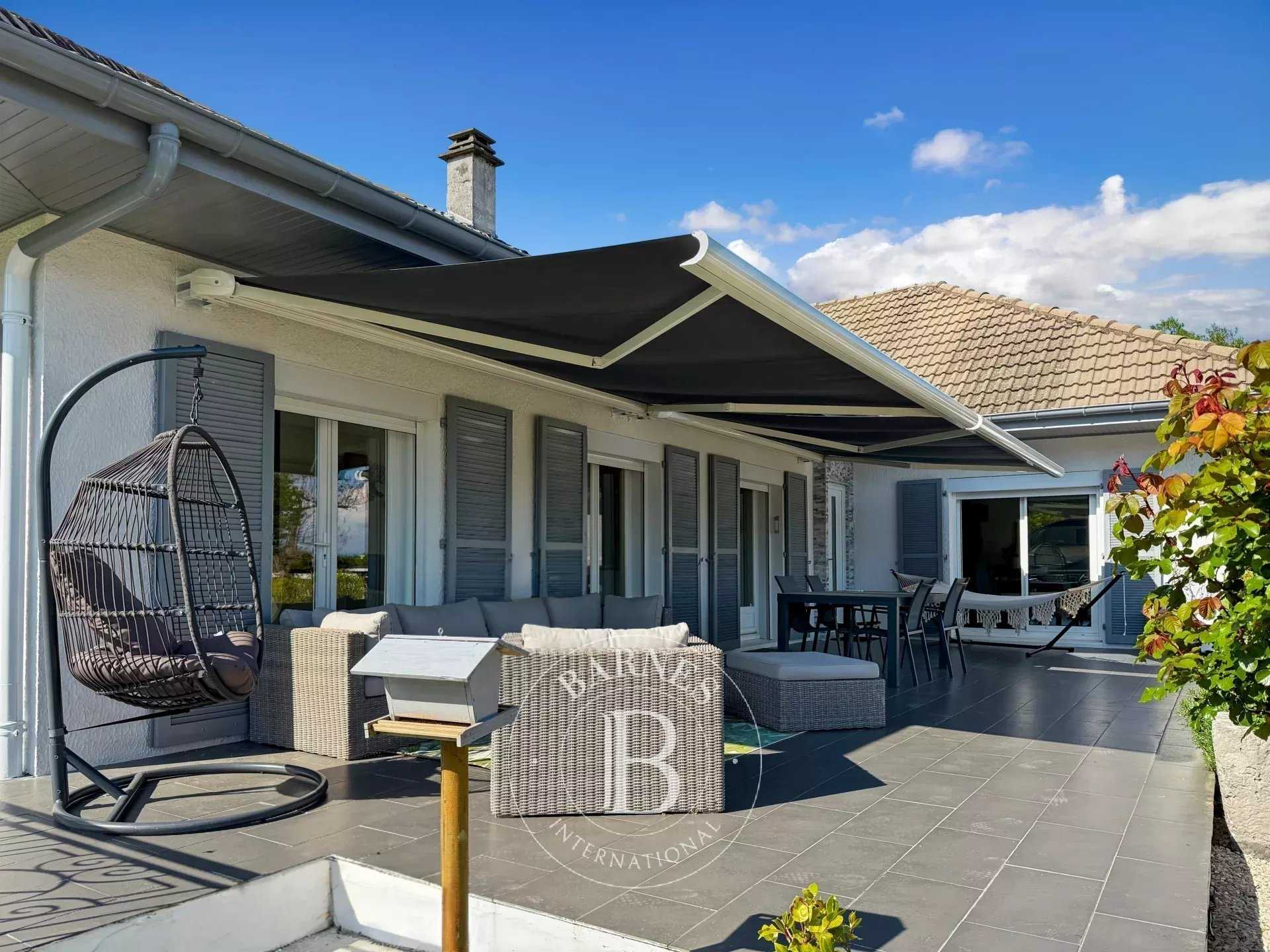 Villa Divonne-les-Bains  -  ref 85908348 (picture 1)