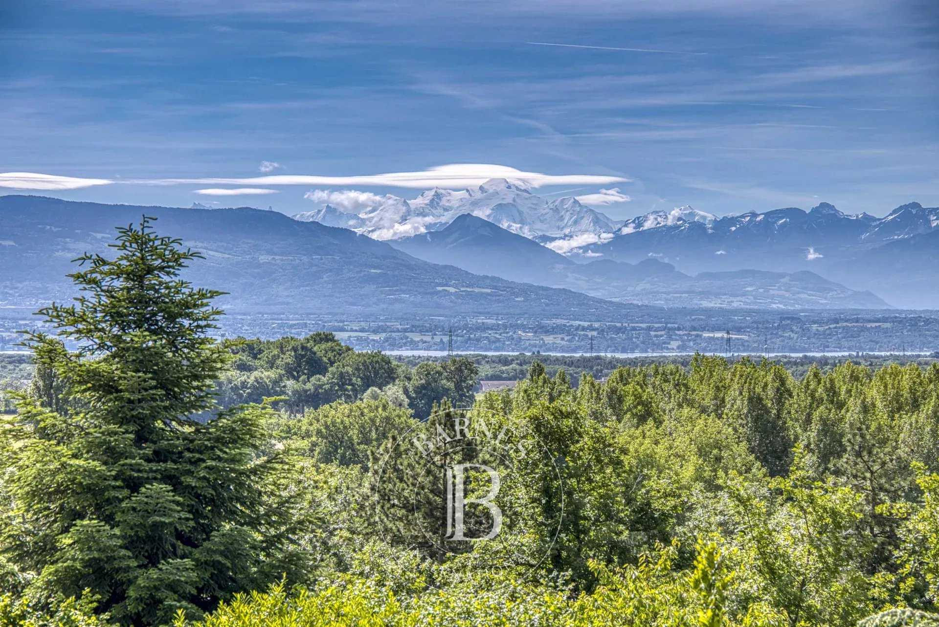 Villa Grilly  -  ref 85978759 (picture 1)