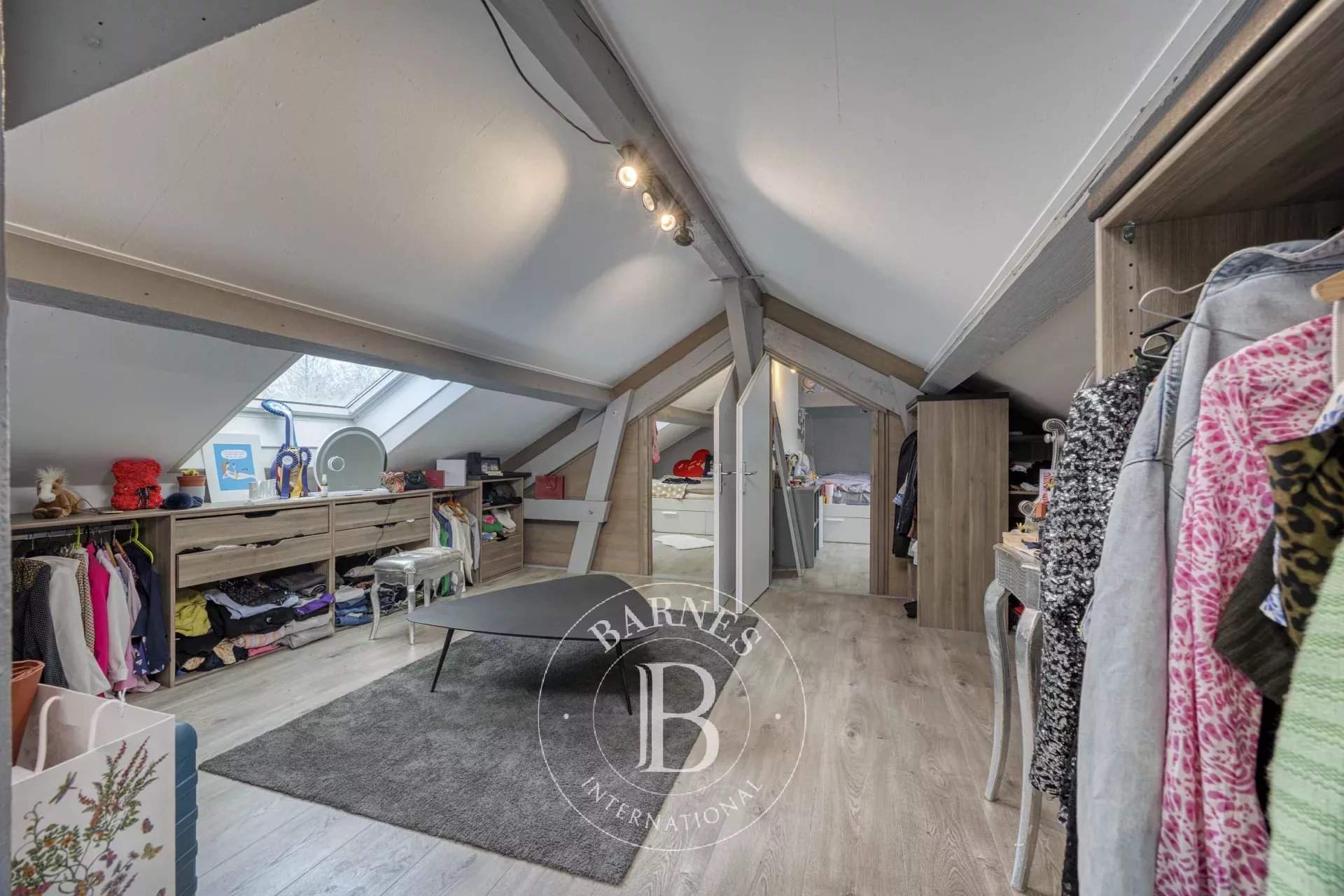 Saint-Genis-Pouilly  - Property  - picture 15