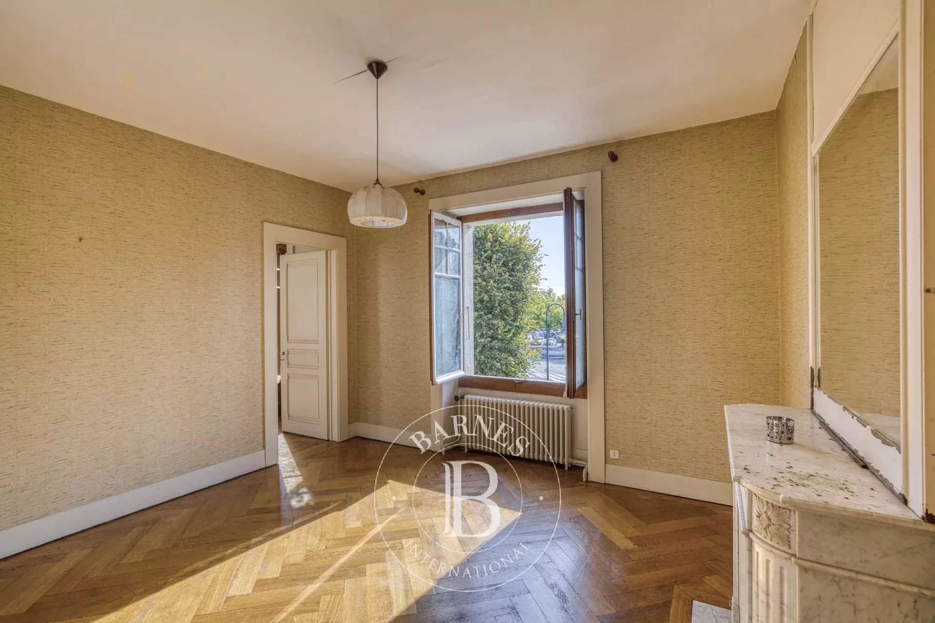 Divonne-les-Bains  - Maison de ville 10 Pièces 7 Chambres - picture 10