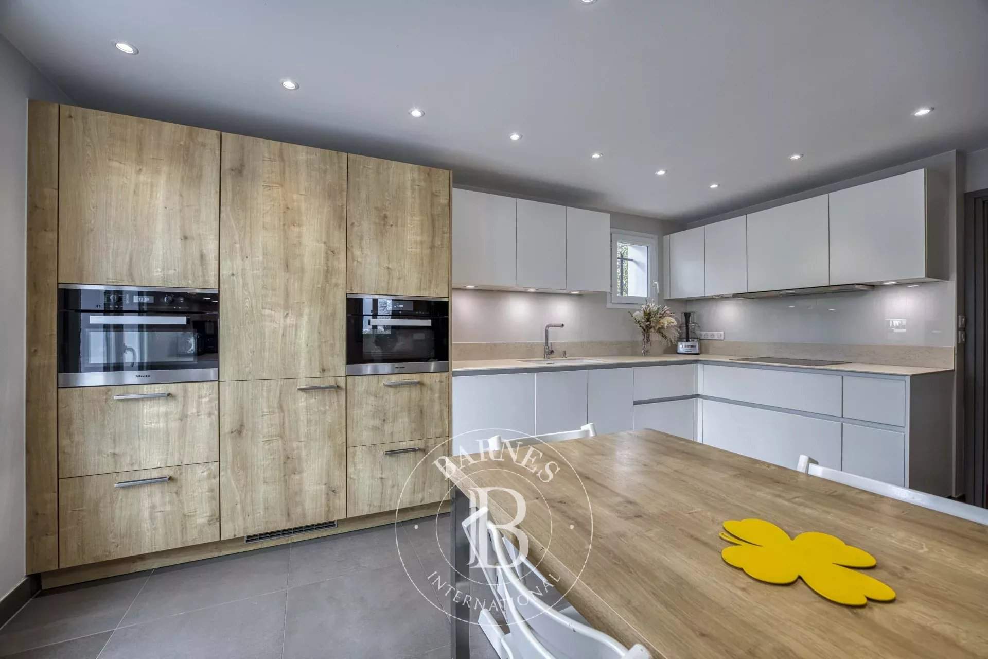 Divonne-les-Bains  - Villa 7 Pi&egrave;ces 5 Chambres - picture 13