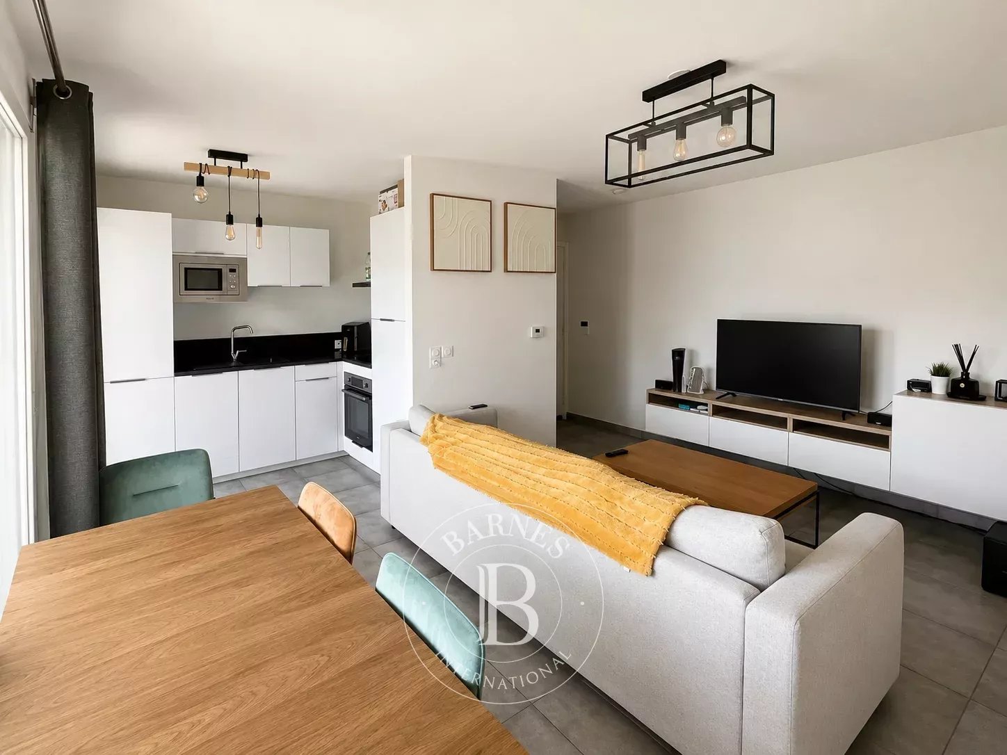 Annemasse  - Appartement 2 Pi&egrave;ces, 1 Chambre - picture 1