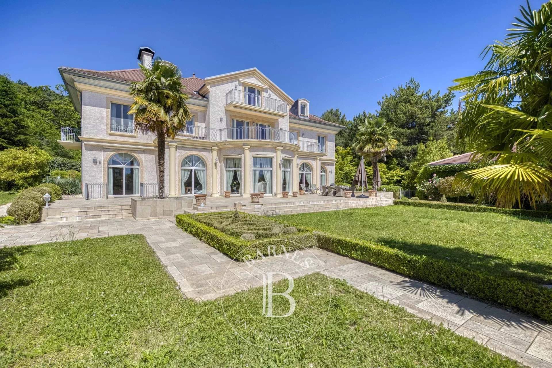 Divonne-les-Bains  - Property 6 Bedrooms - picture 2