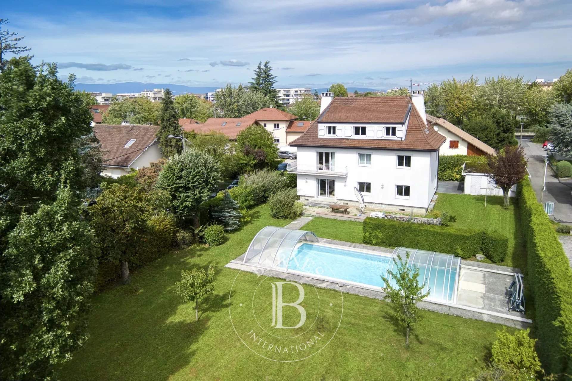 Annemasse  - House 5 Bedrooms - picture 1