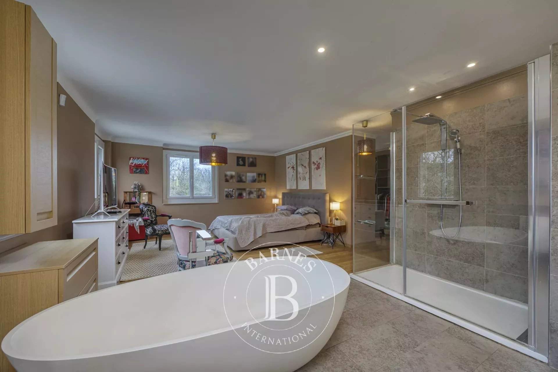 Saint-Genis-Pouilly  - Property  - picture 12