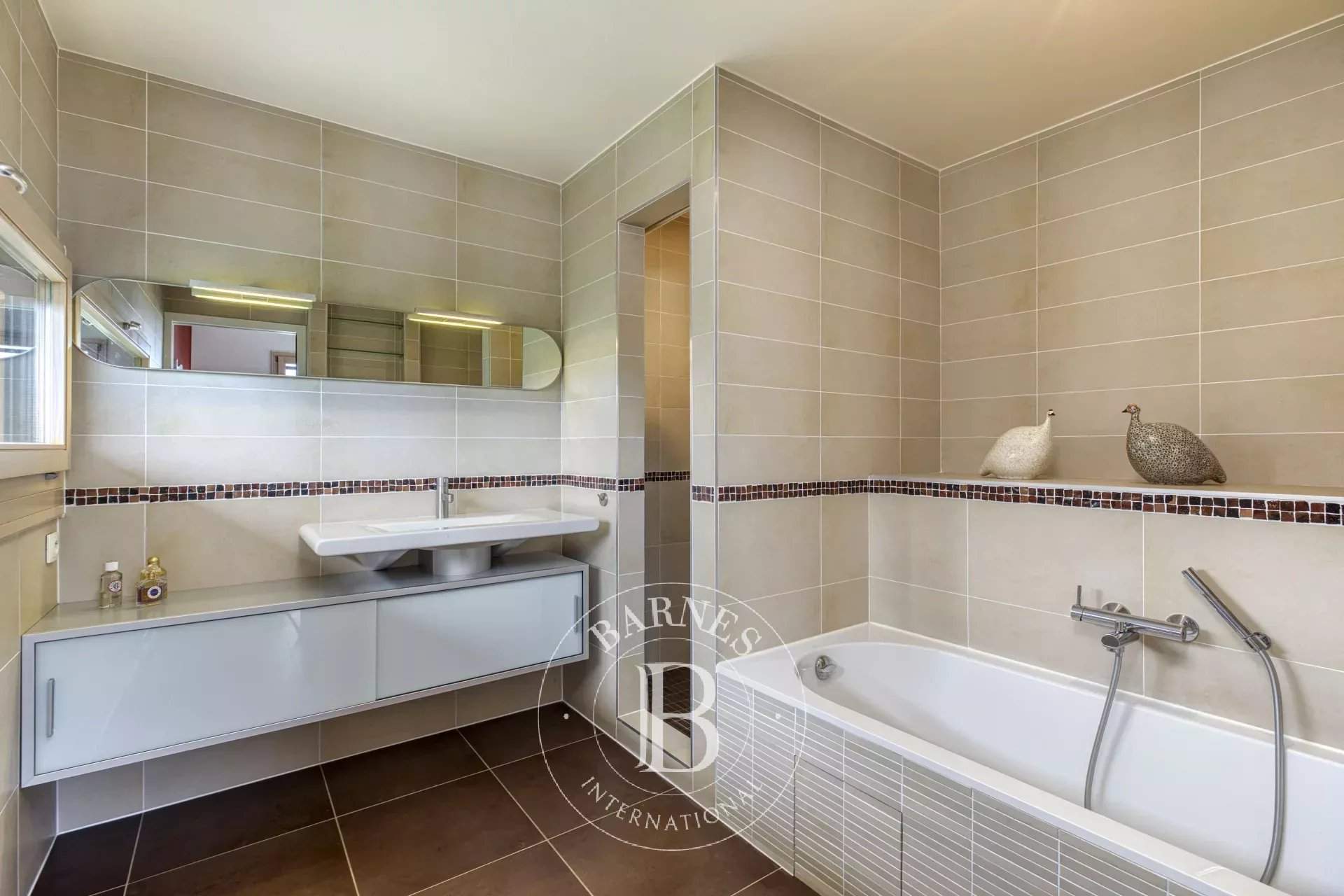 Divonne-les-Bains  - Villa 7 Pi&egrave;ces 5 Chambres - picture 12