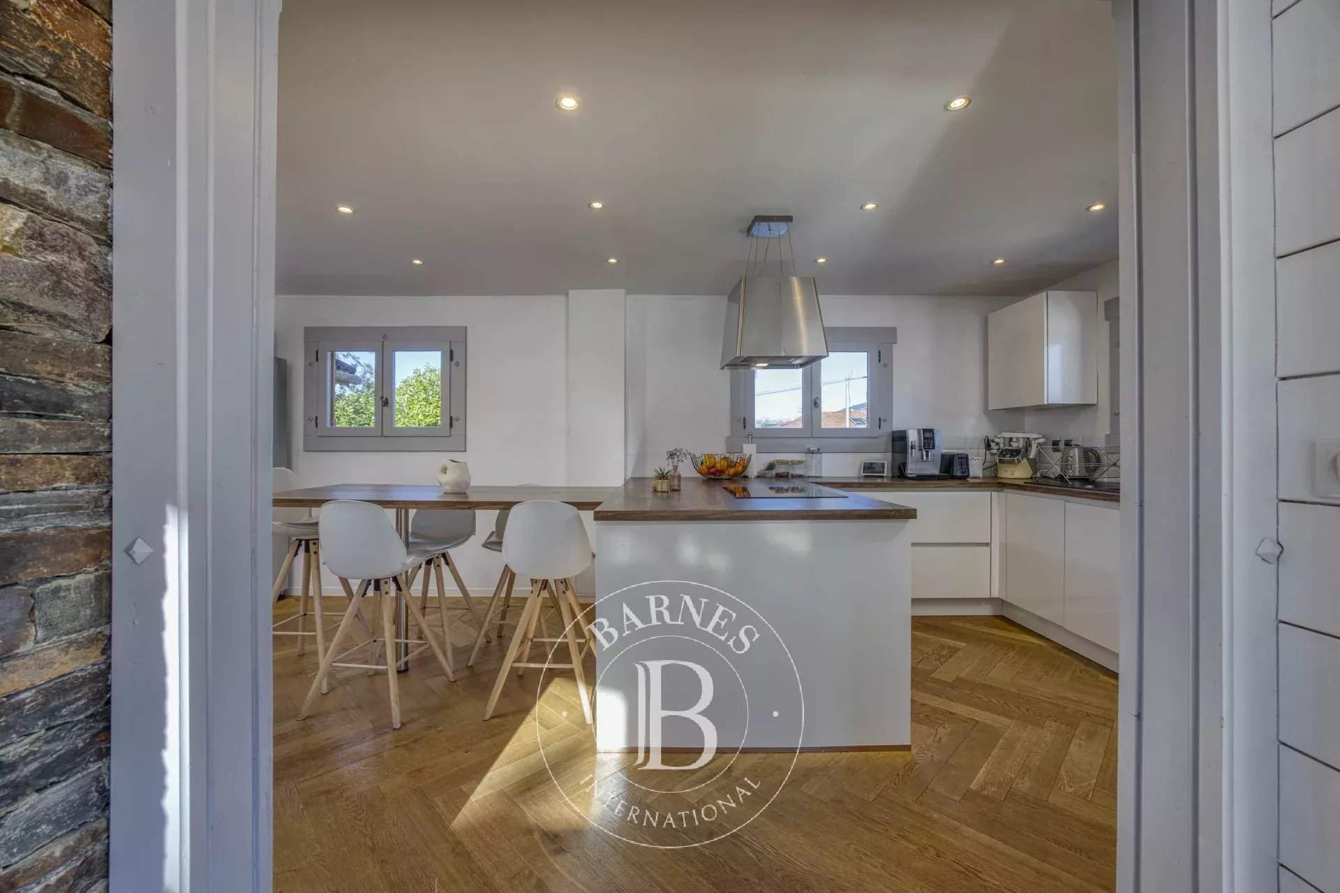 Vétraz-Monthoux  - Chalet 7 Pi&egrave;ces 5 Chambres - picture 8