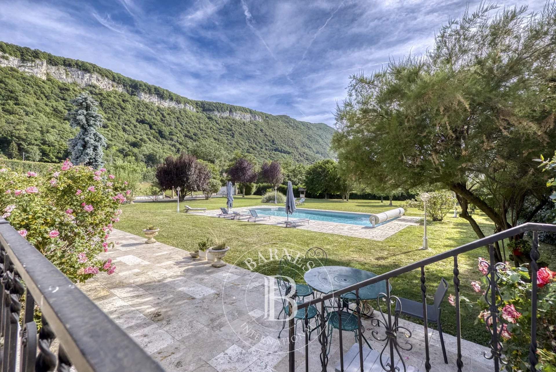 Étrembières  - House 7 Bedrooms - picture 16