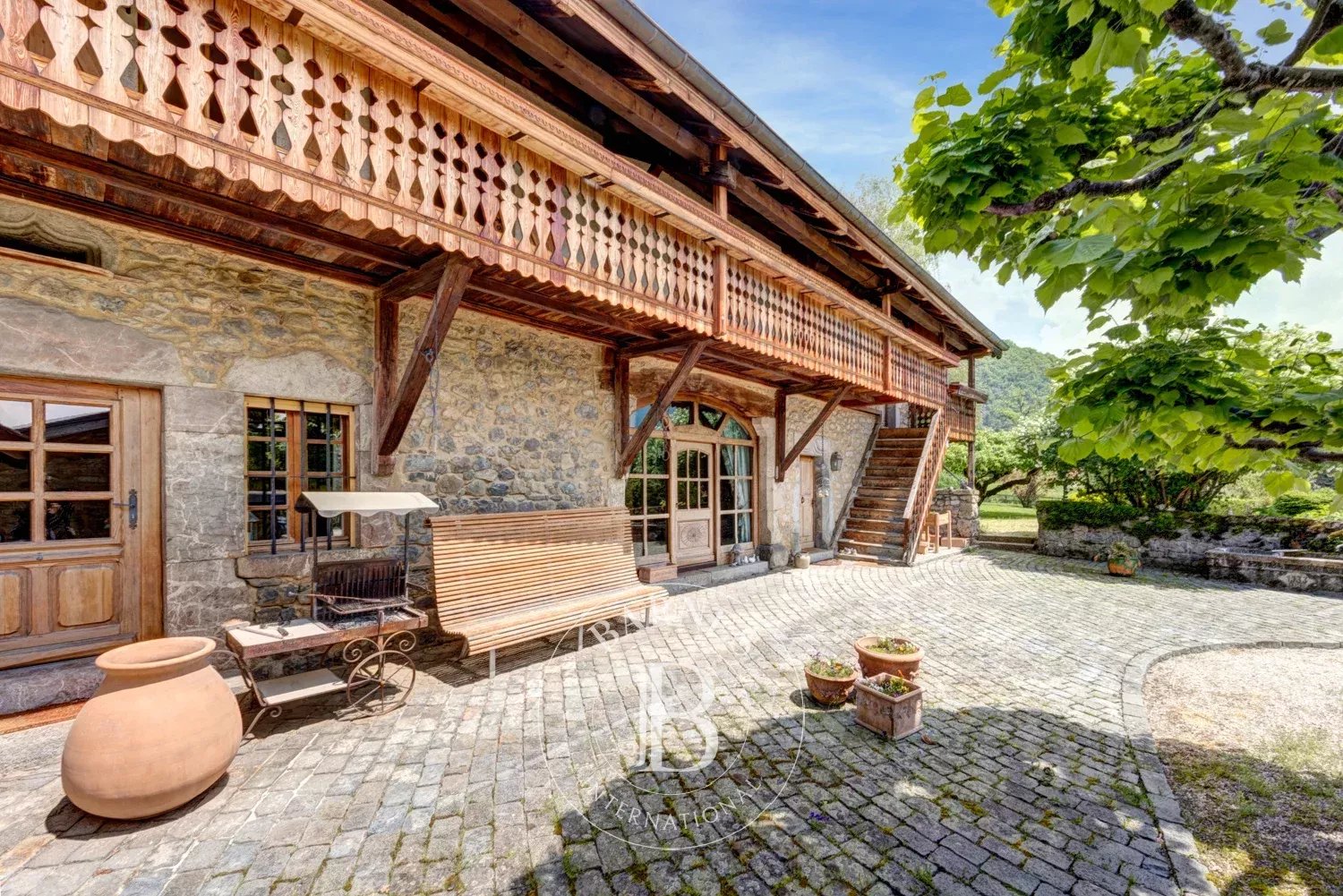 Ville-en-Sallaz  - House 5 Bedrooms - picture 2