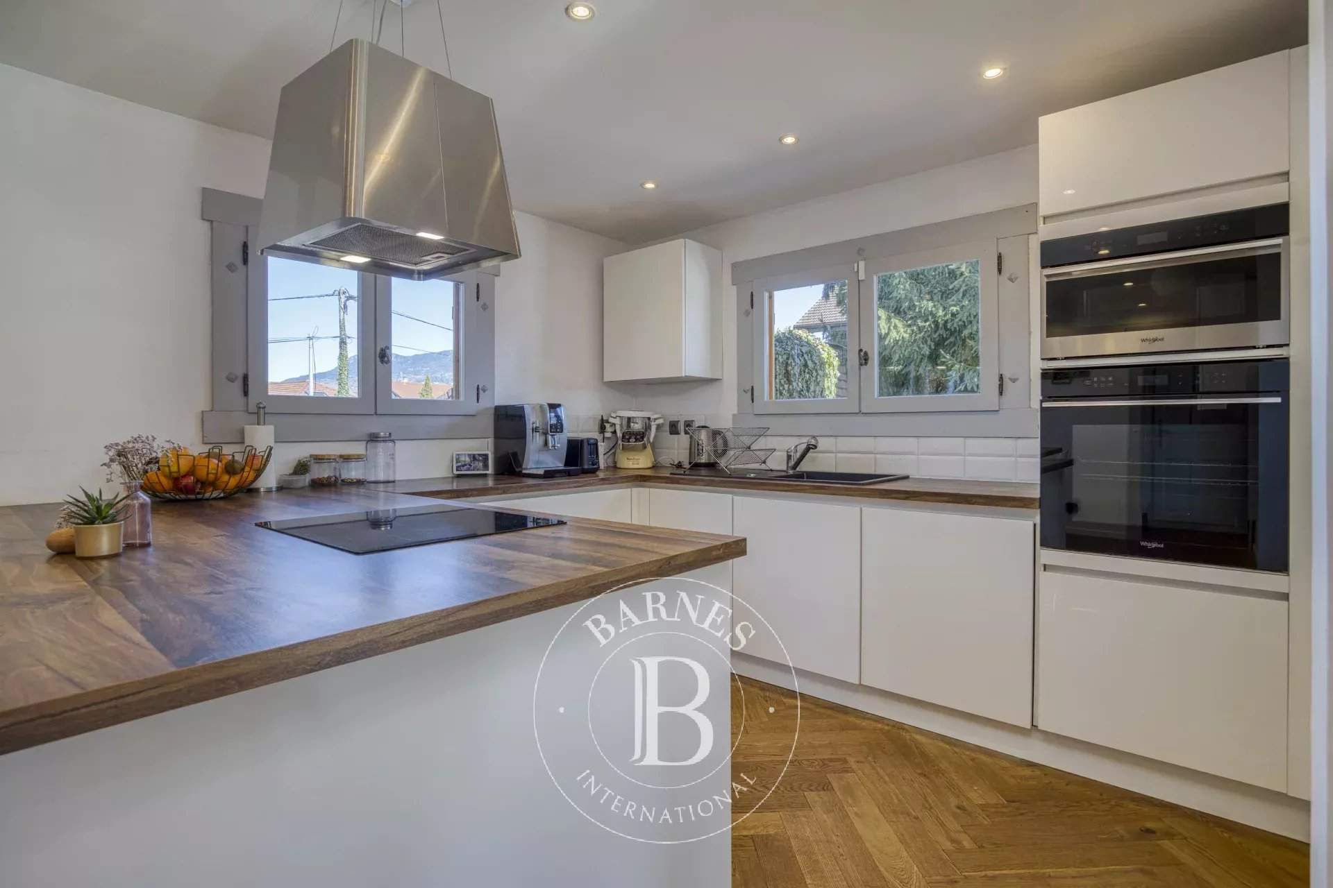 Vétraz-Monthoux  - Chalet 7 Pi&egrave;ces 5 Chambres - picture 9