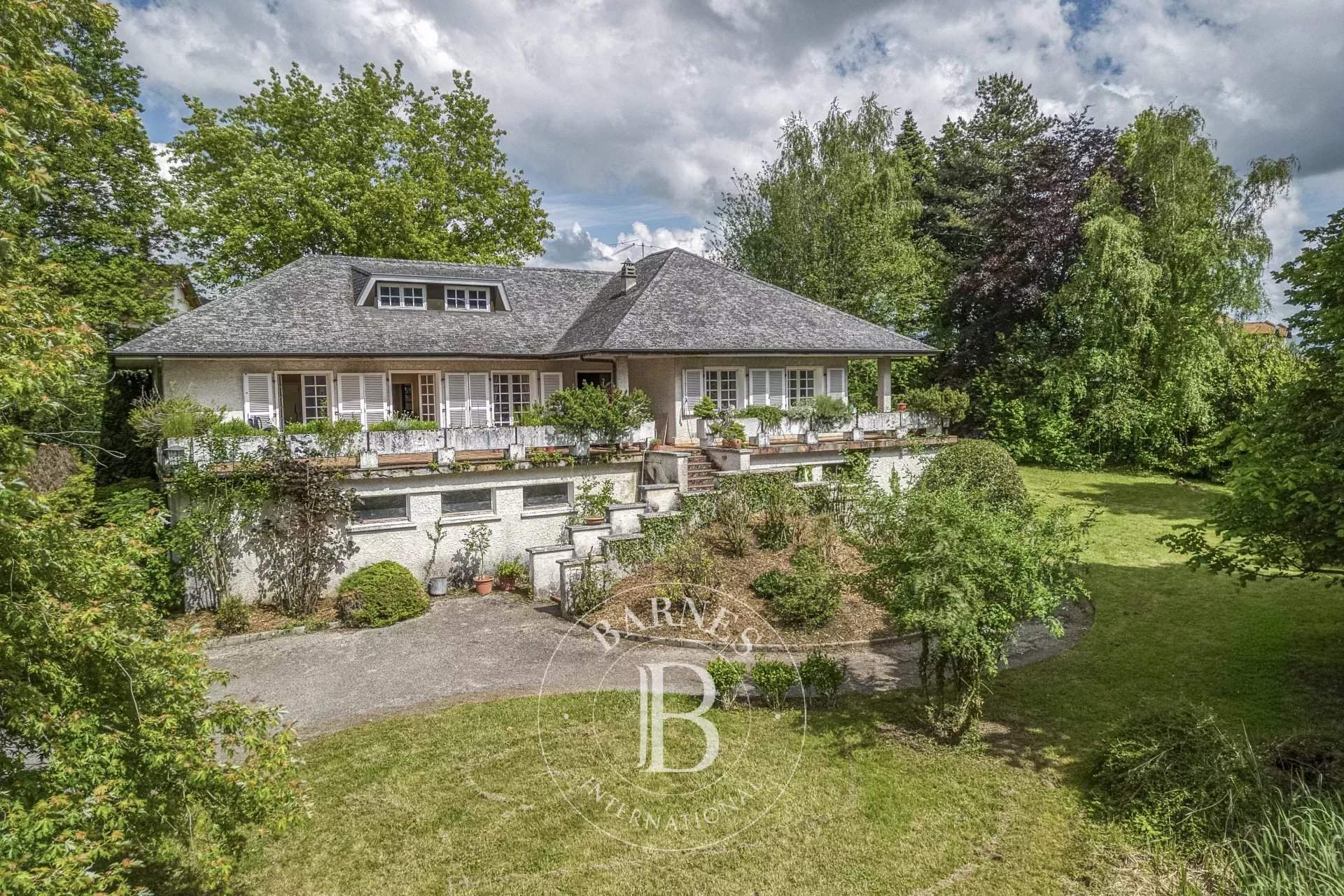 Cruseilles  - House 4 Bedrooms - picture 1