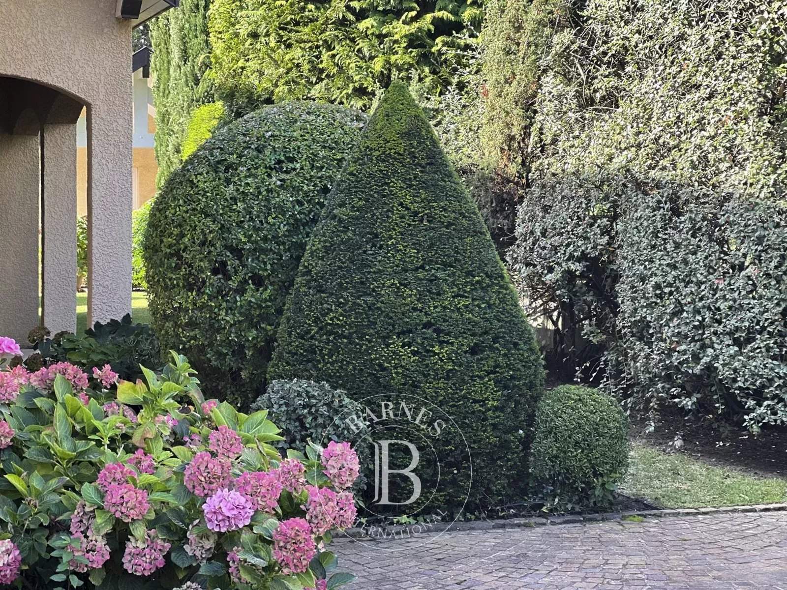 Thoiry  - Villa 7 Pi&egrave;ces 5 Chambres - picture 4