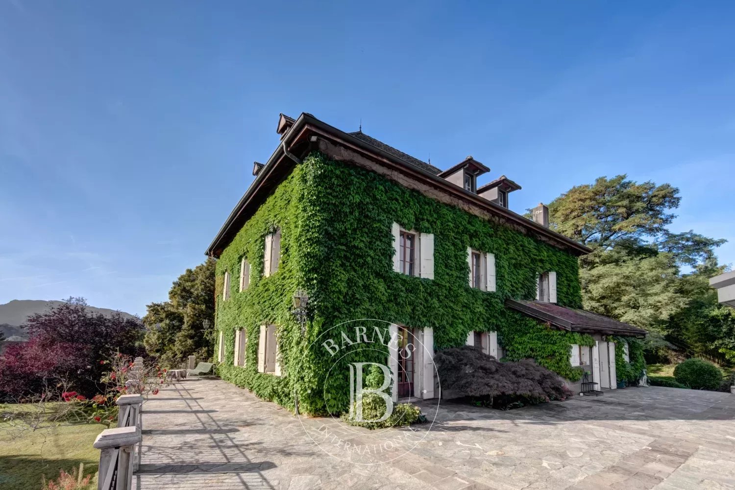 Reignier-Ésery  - Villa 15 Pièces - picture 1
