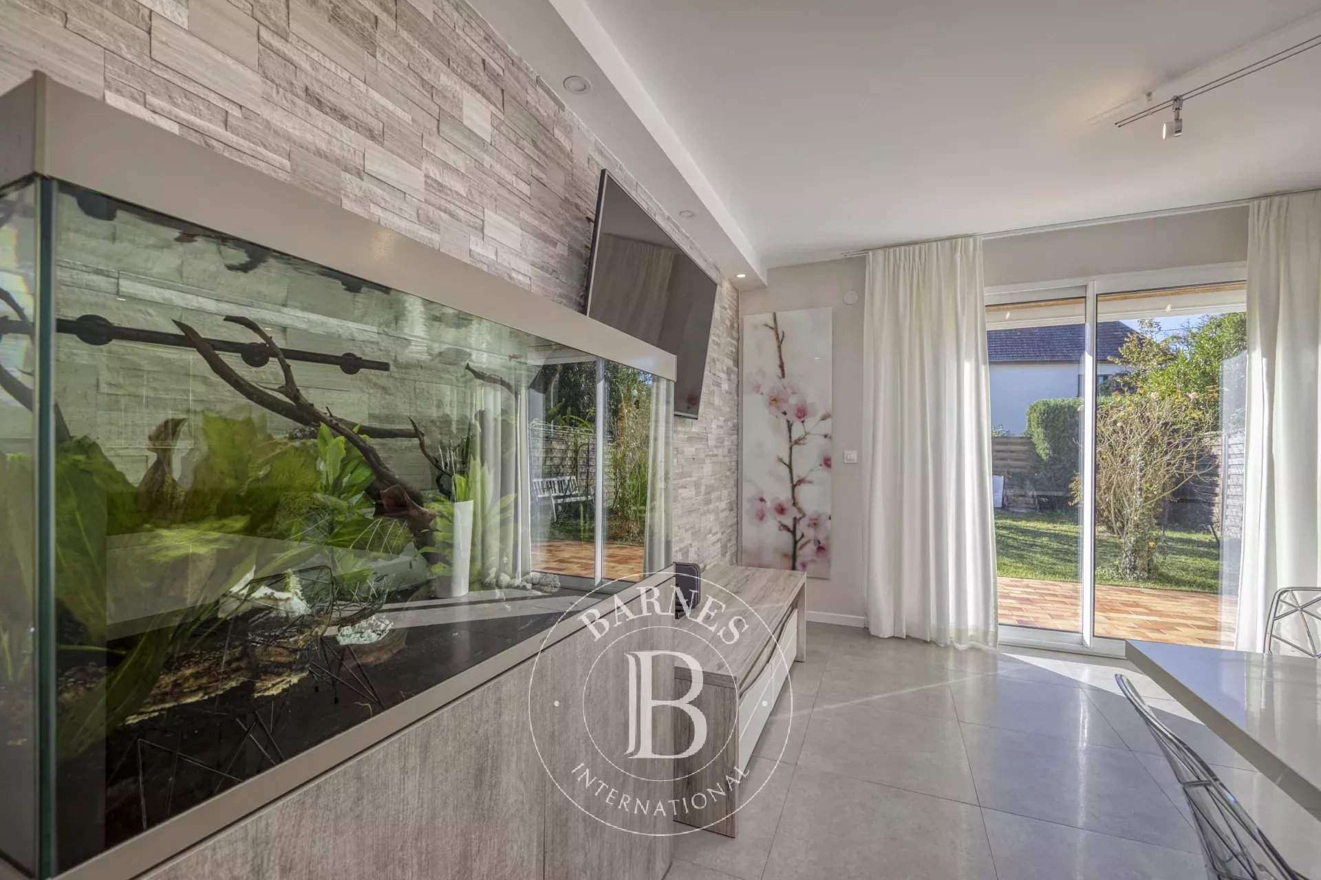 Vétraz-Monthoux  - House 2 Bedrooms - picture 2