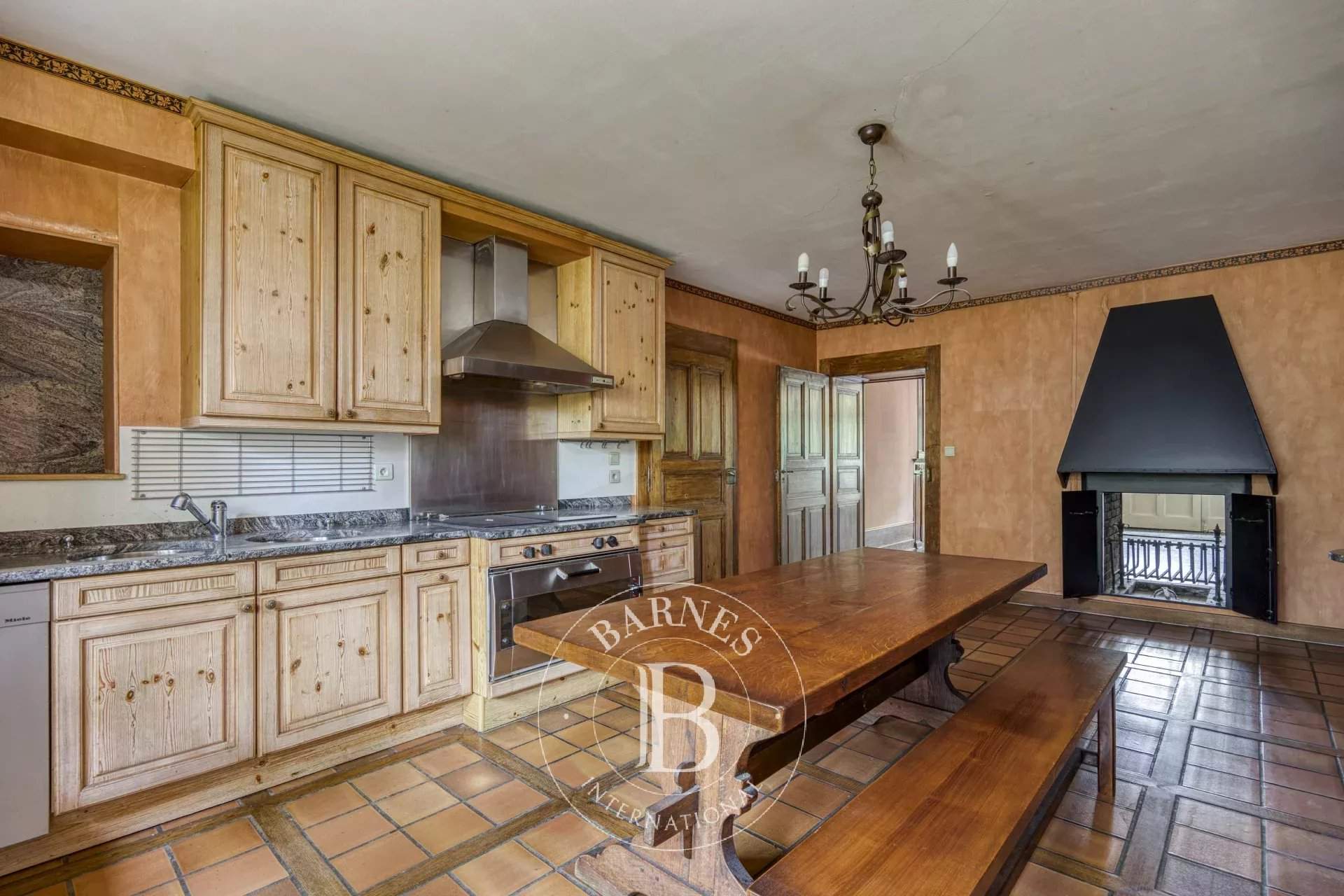 Fillinges  - Property 5 Bedrooms - picture 7