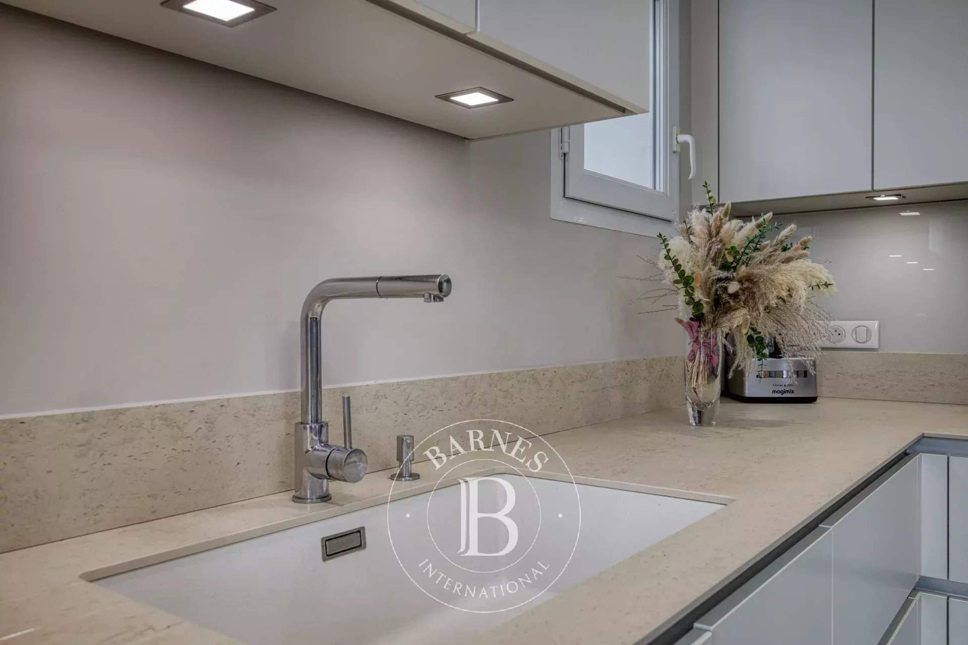 Divonne-les-Bains  - Villa 7 Pi&egrave;ces 5 Chambres - picture 15