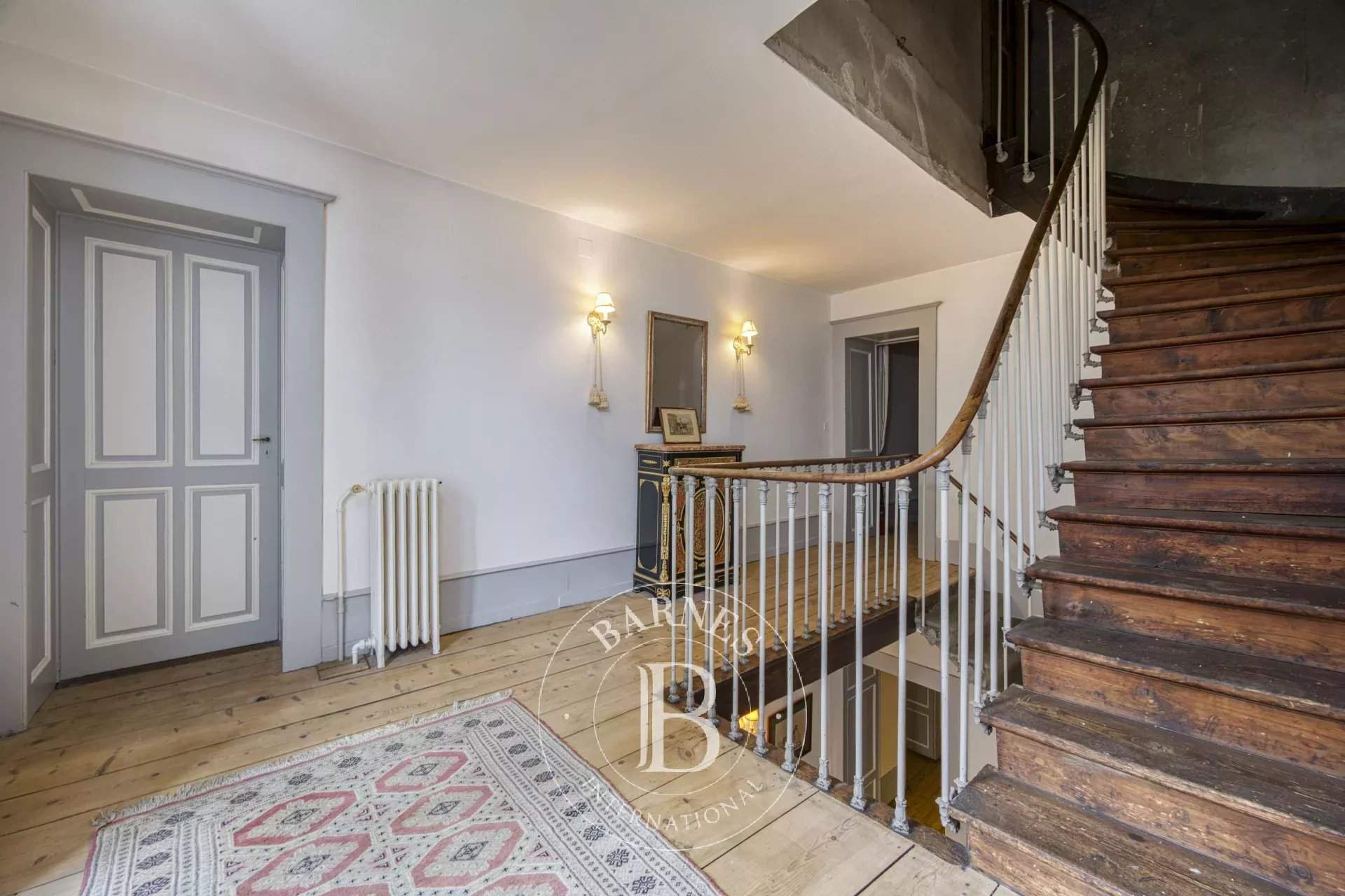 Ornex  - House 5 Bedrooms - picture 11