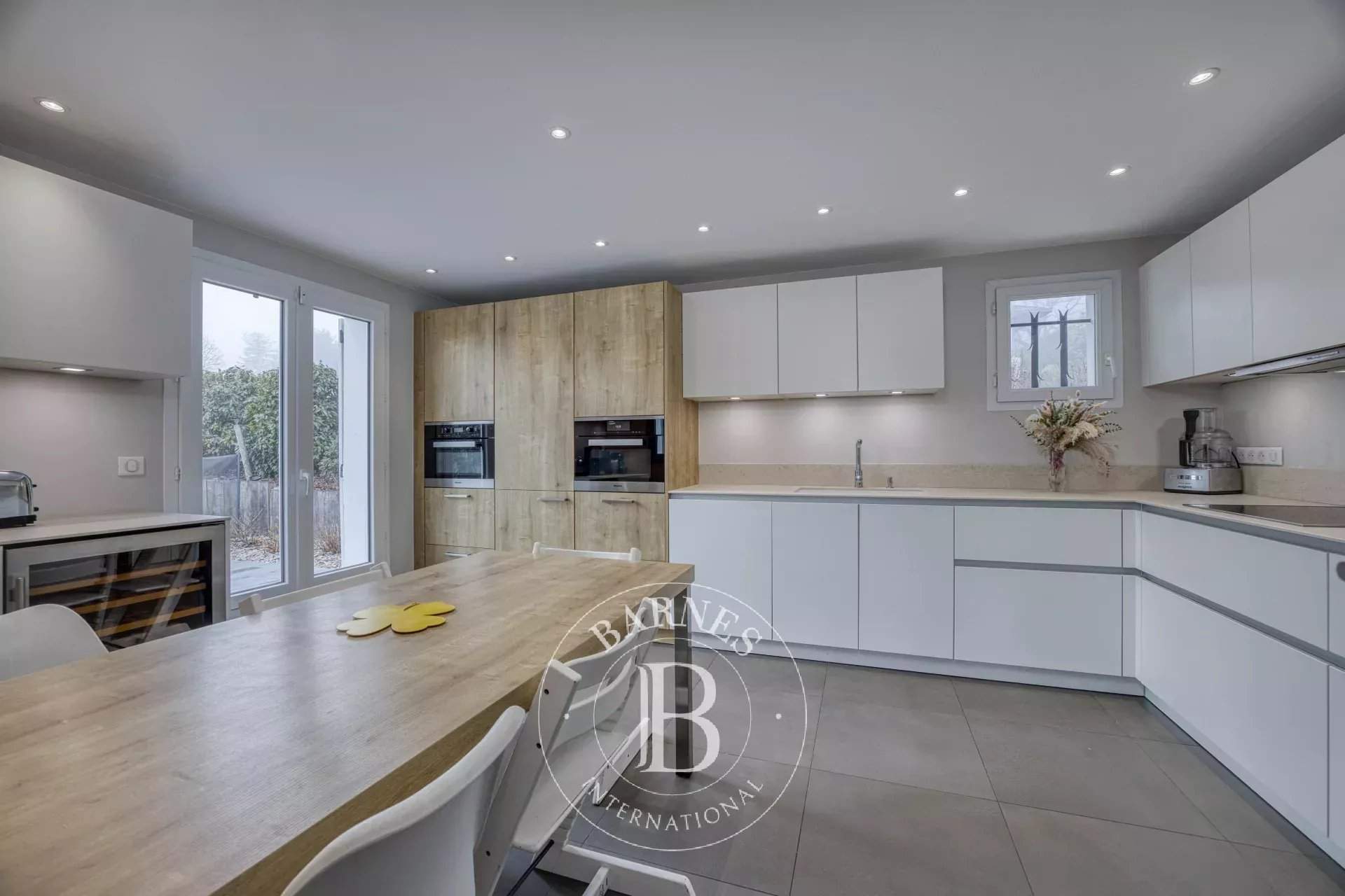 Divonne-les-Bains  - Villa 7 Pi&egrave;ces 5 Chambres - picture 11