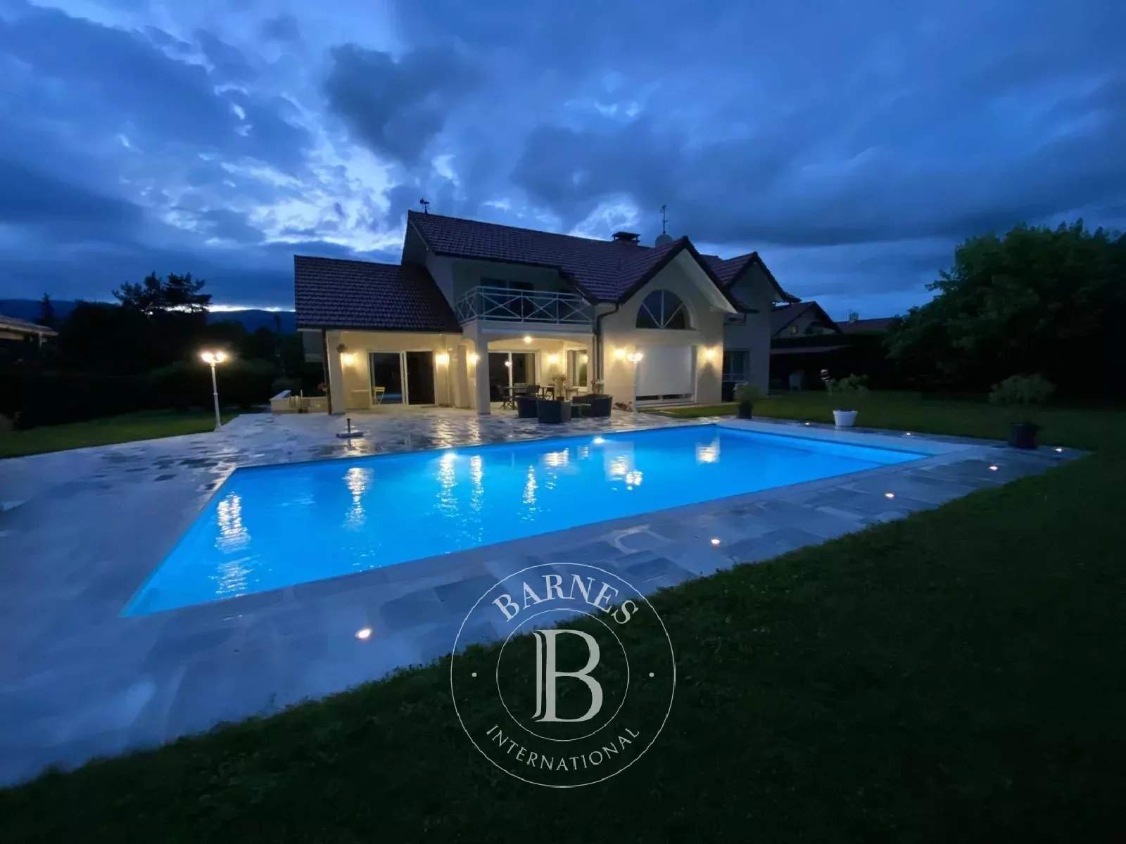 Prévessin-Moëns  - Villa 5 Pi&egrave;ces 4 Chambres - picture 8