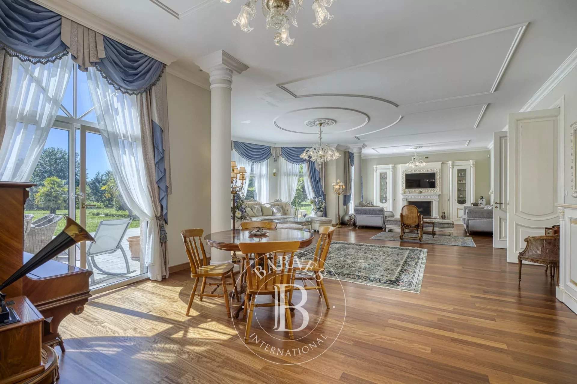 Divonne-les-Bains  - Property 6 Bedrooms - picture 12