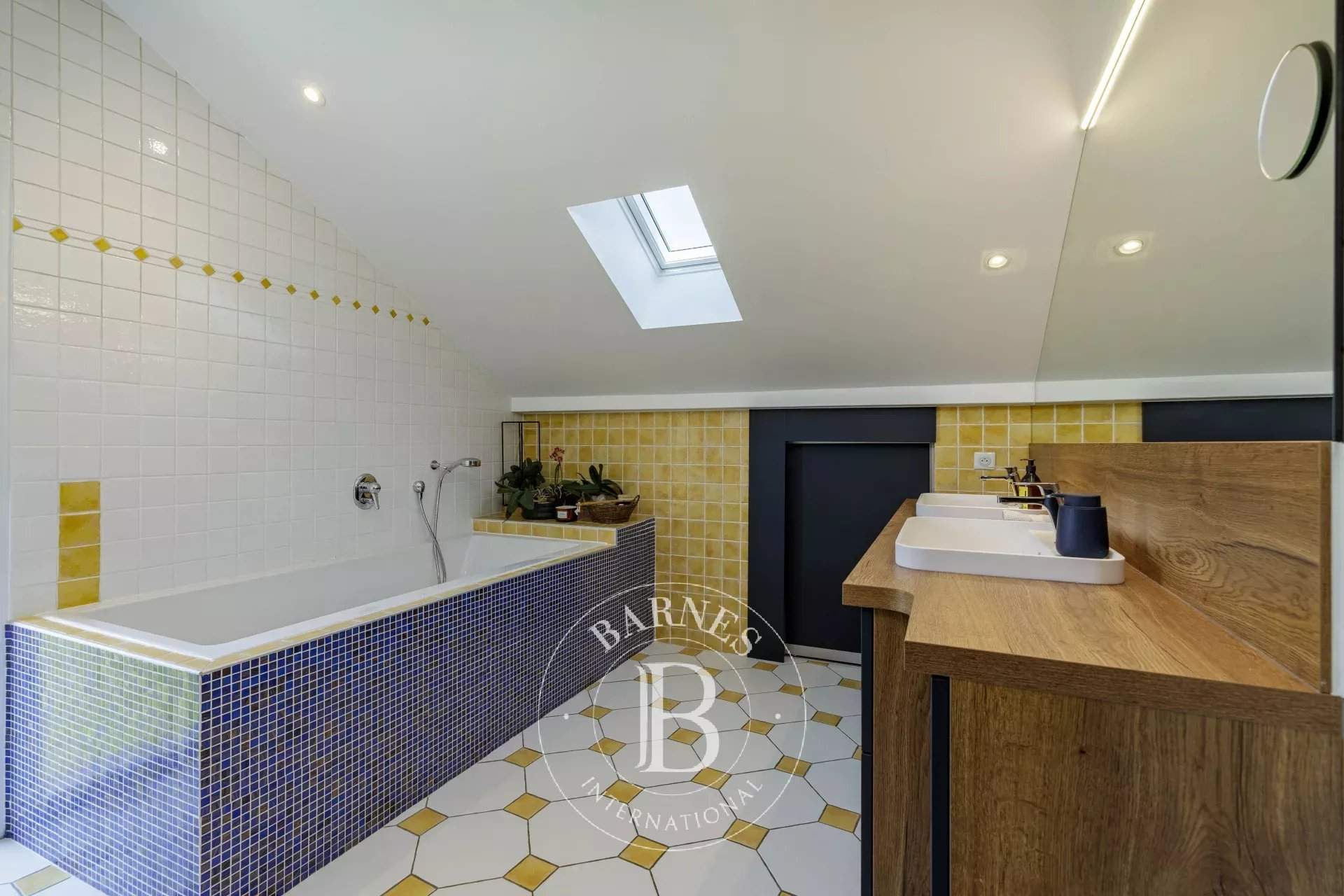 Bonne  - Maison 5 Pi&egrave;ces 4 Chambres - picture 12