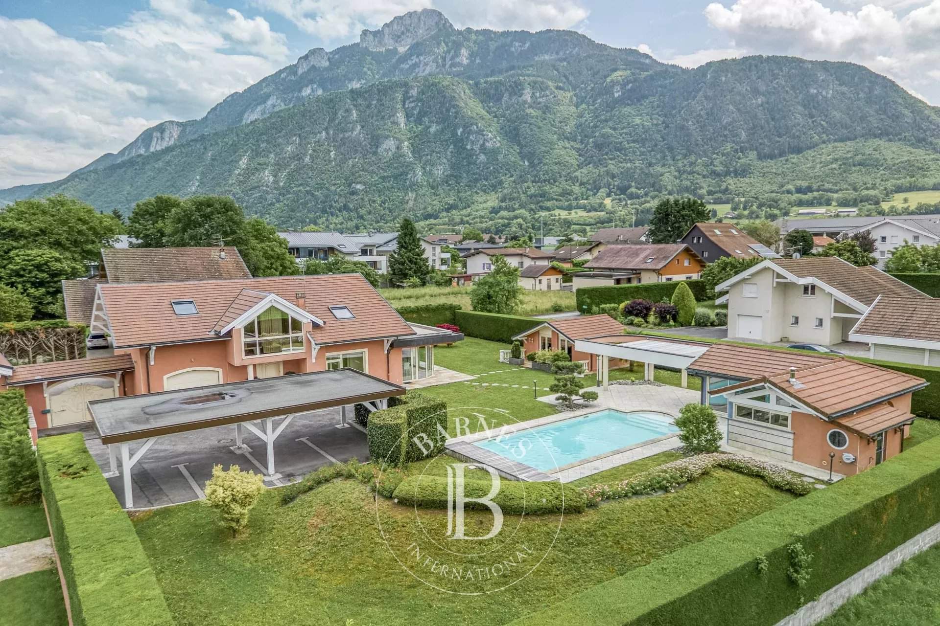 Saint-Pierre-en-Faucigny  - House 4 Bedrooms - picture 1