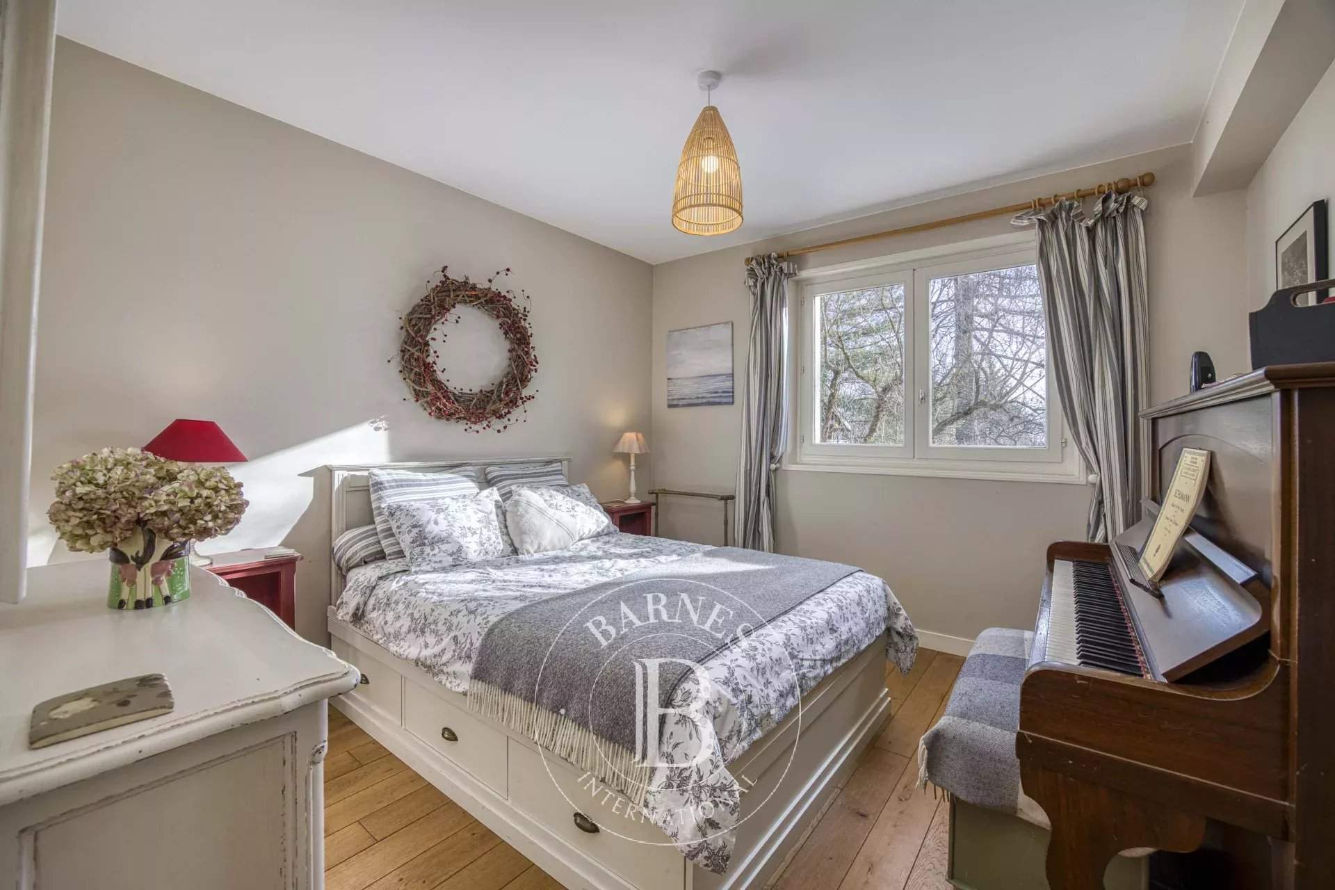 Gex  - Maison 7 Pi&egrave;ces 7 Chambres - picture 10