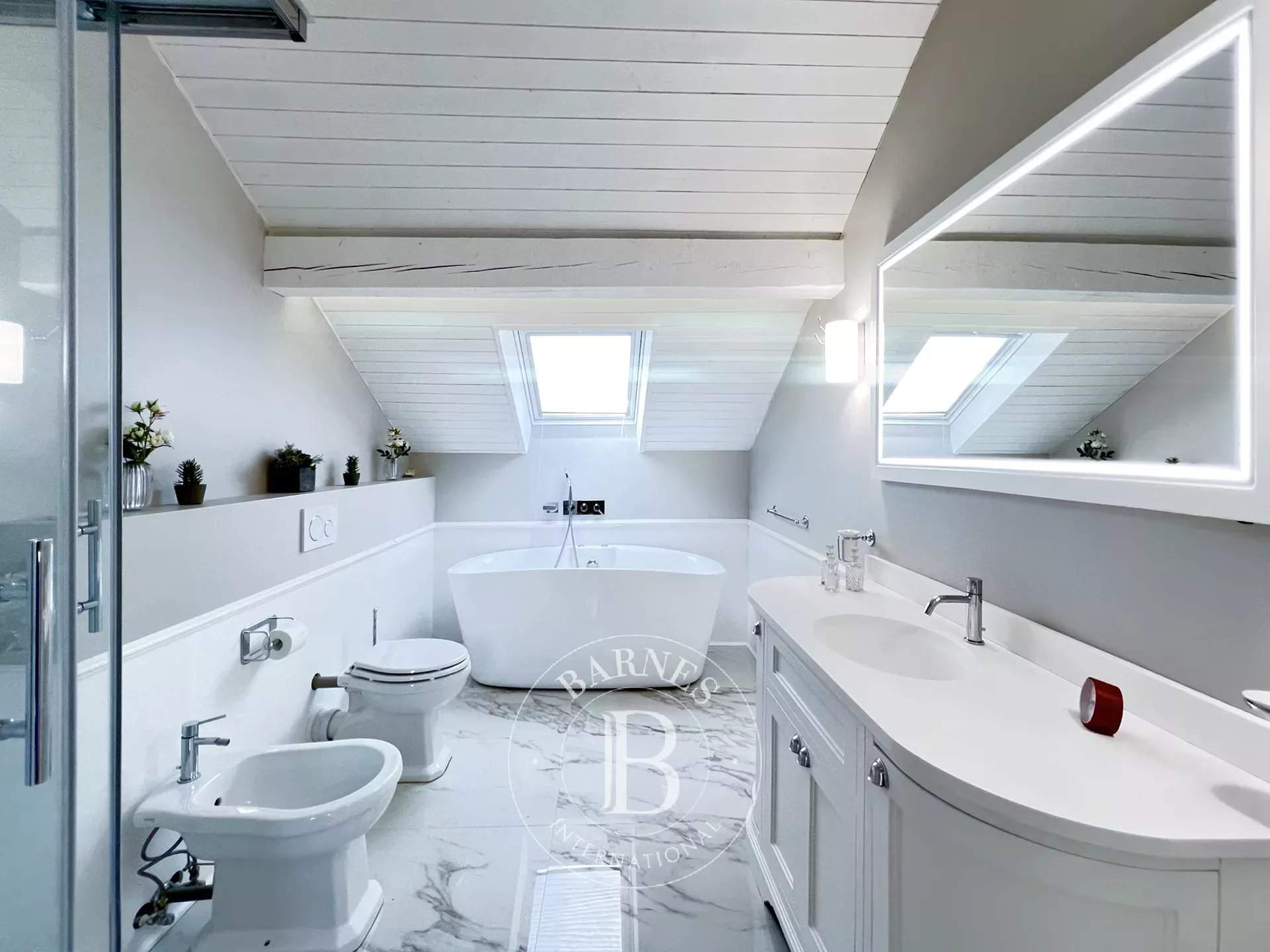 Divonne-les-Bains  - Property 4 Bedrooms - picture 10