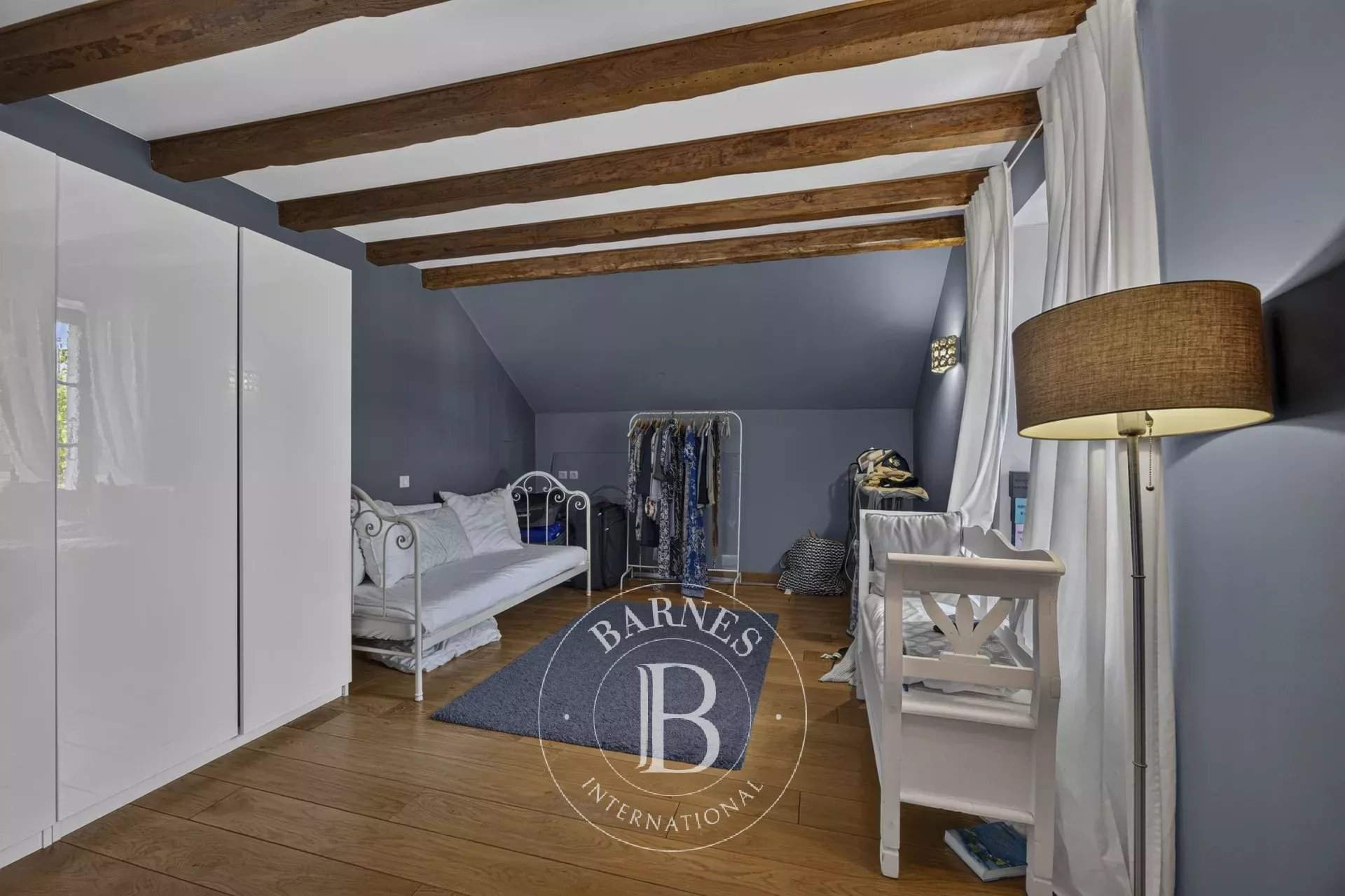 Divonne-les-Bains  - Maison de ville 10 Pi&egrave;ces 4 Chambres - picture 18